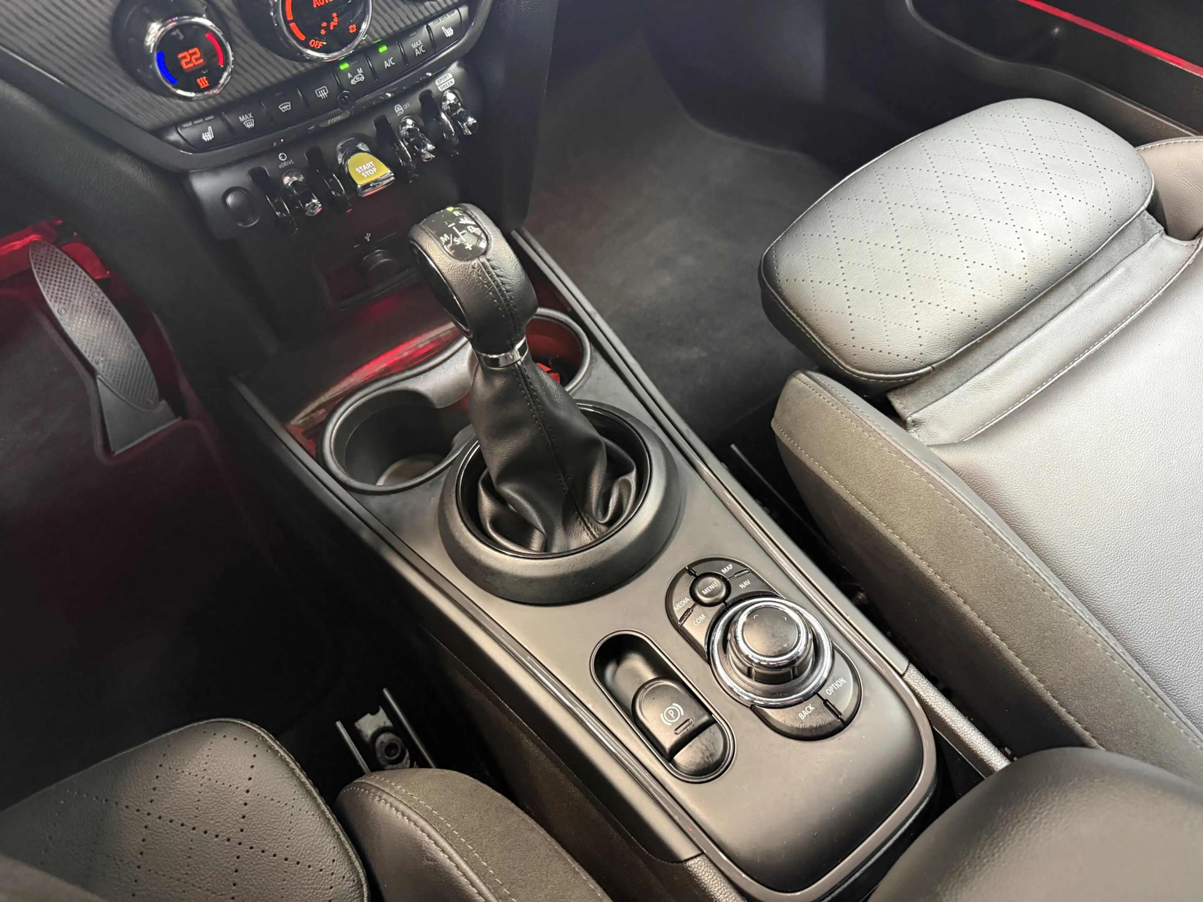 MINI Cooper SE Countryman 2.0 ALL4 Leder/Camera/Memory/Apple — photo 14