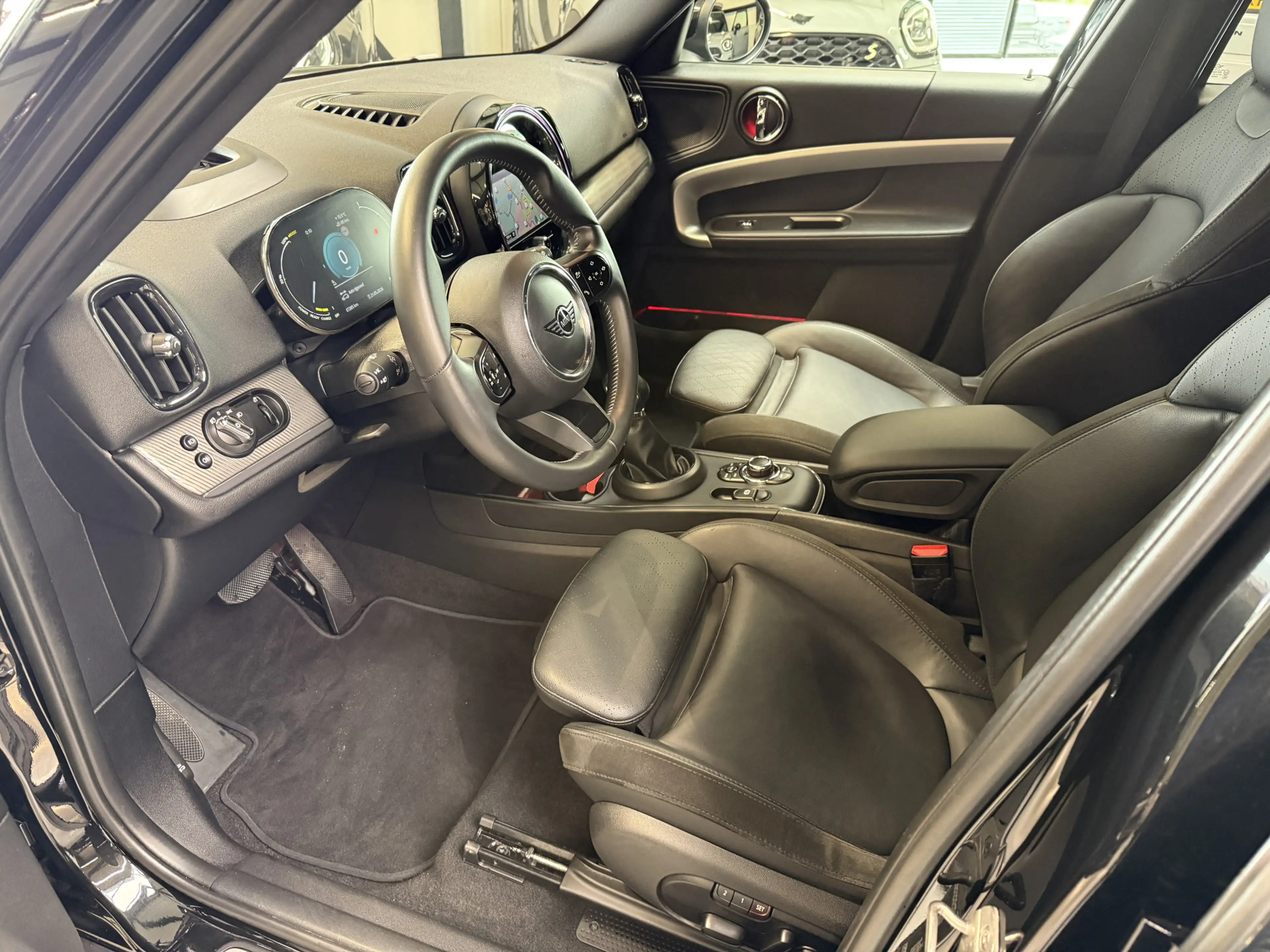 MINI Cooper SE Countryman 2.0 ALL4 Leder/Camera/Memory/Apple — photo 6