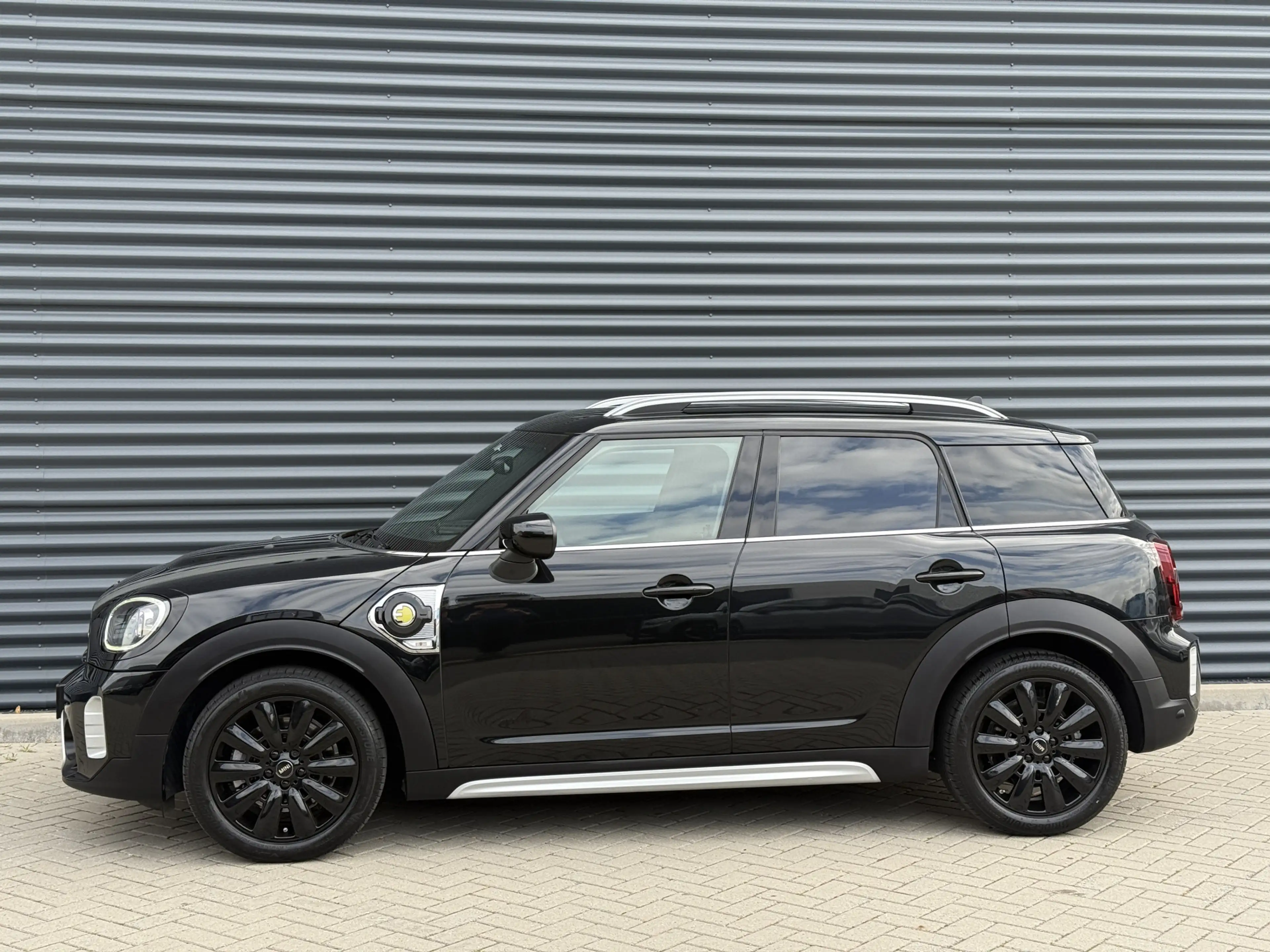 MINI Cooper SE Countryman 2.0 ALL4 Leder/Camera/Memory/Apple — photo 4