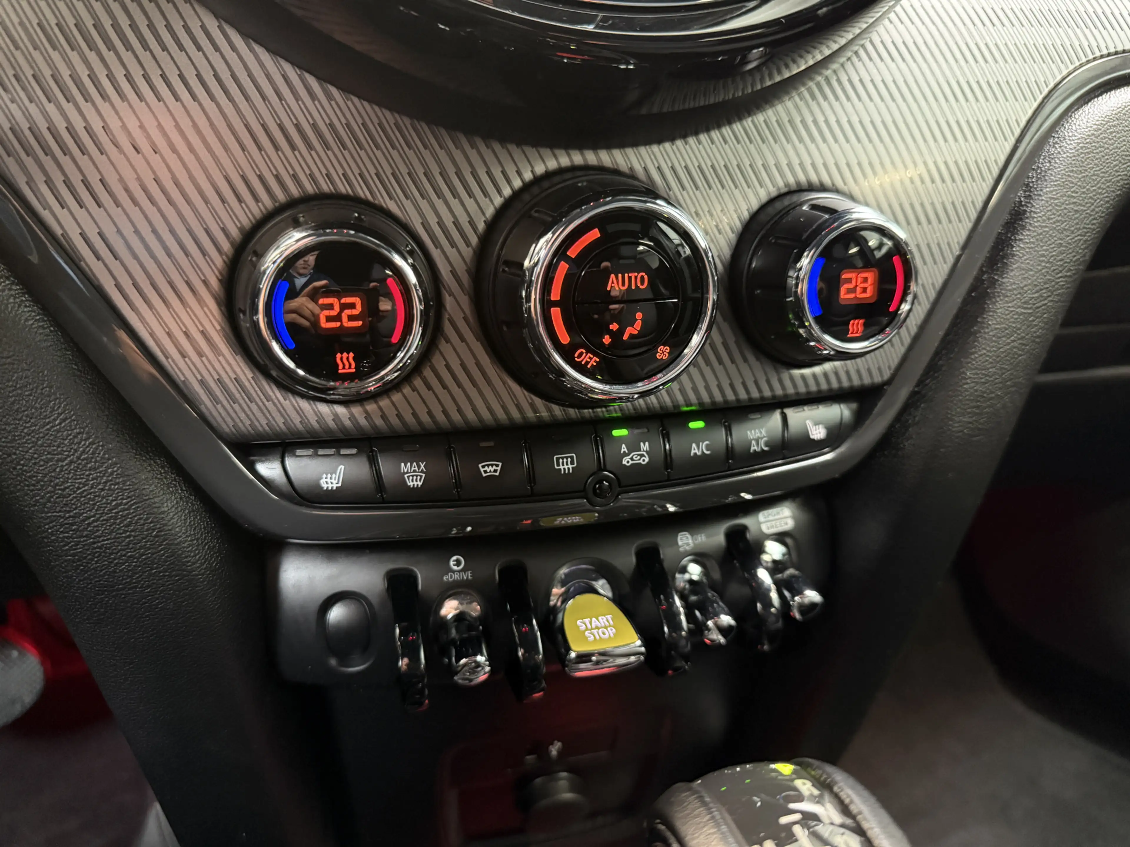 MINI Cooper SE Countryman 2.0 ALL4 Leder/Camera/Memory/Apple — photo 15