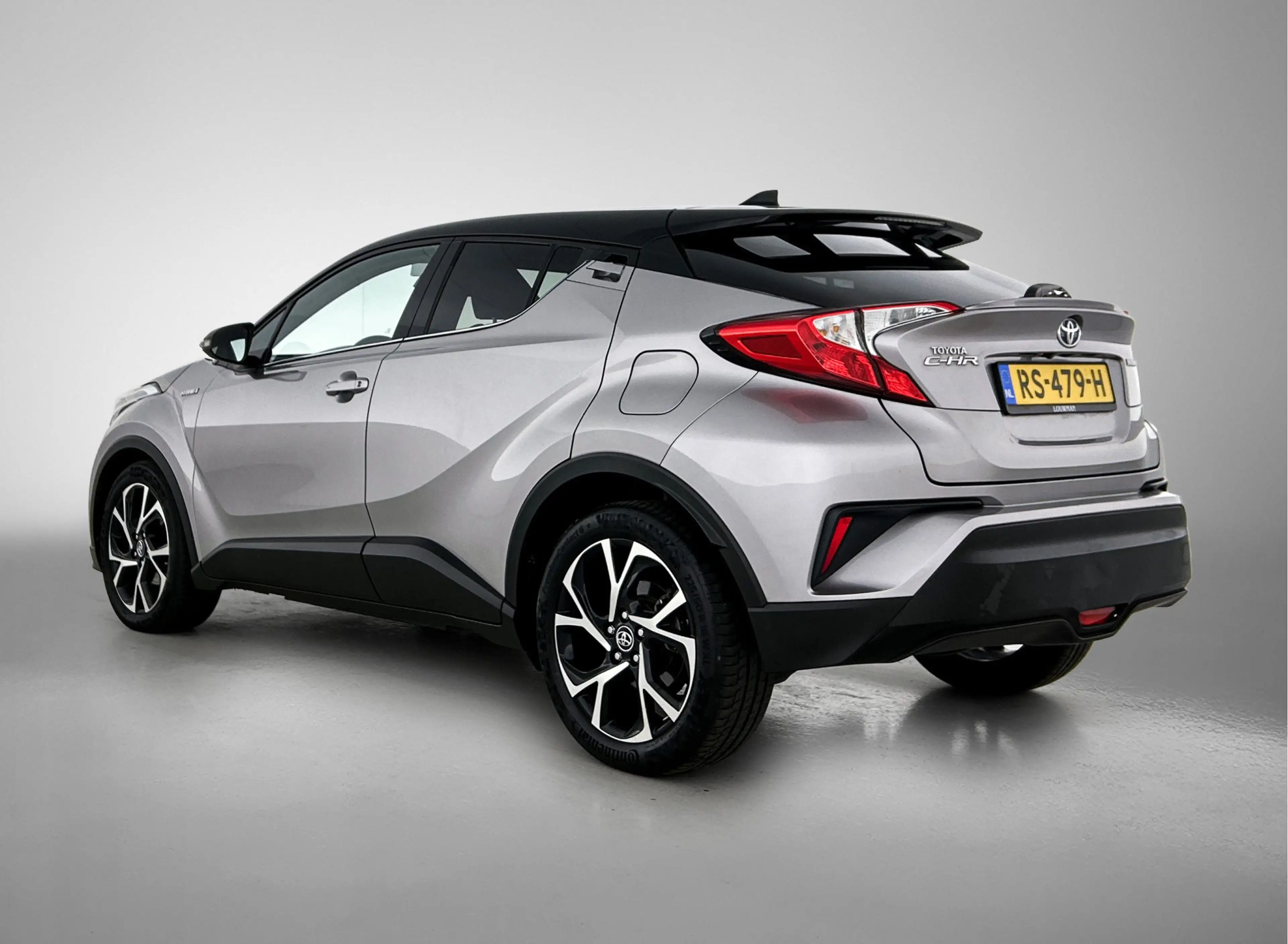 Toyota C-HR 1.8 Hybrid Bi-Tone — photo 13
