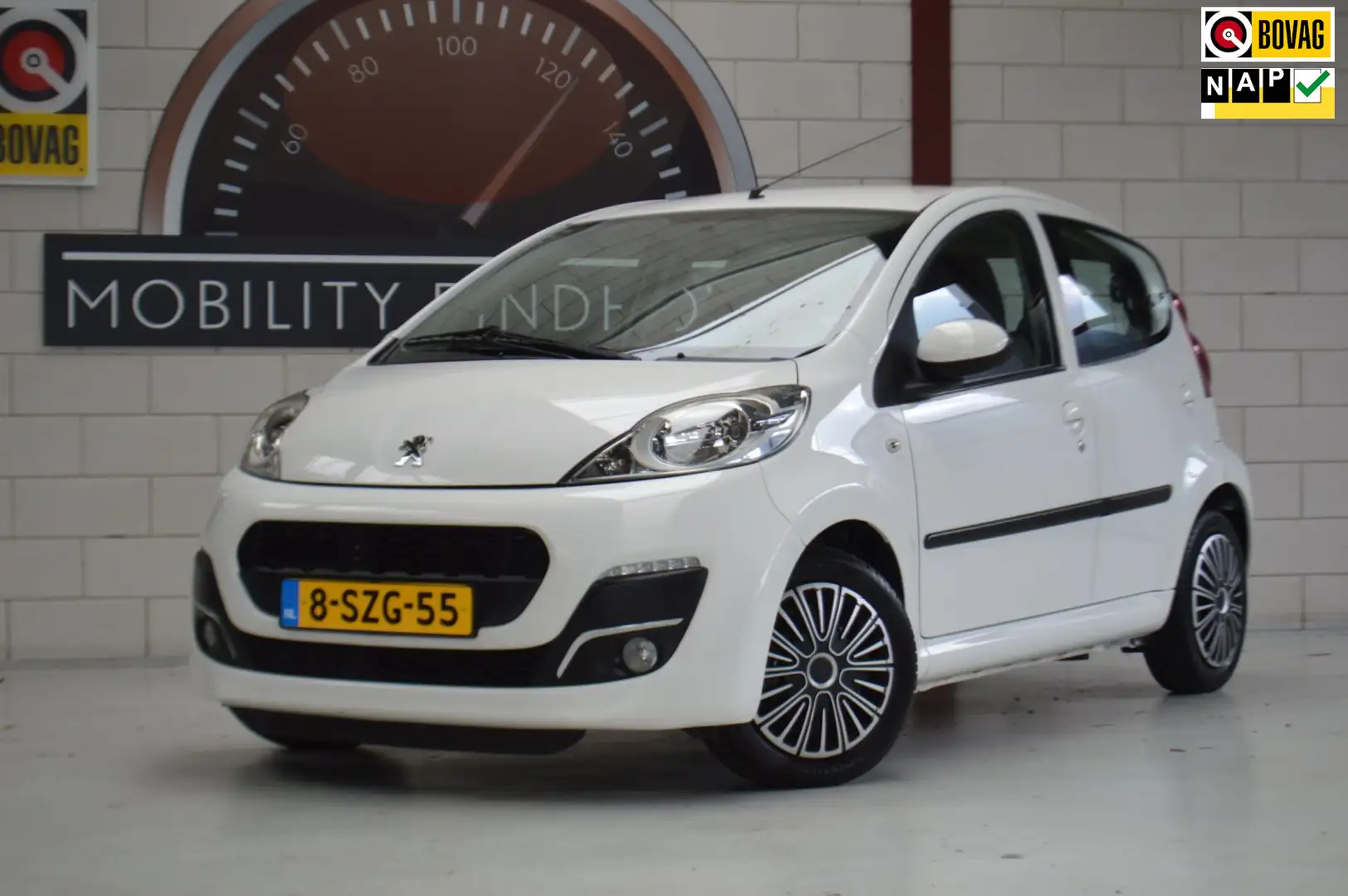 Peugeot 107 1.0 NL-auto All-season (nieuw) trekhaak 5drs Airco Weiß - 1