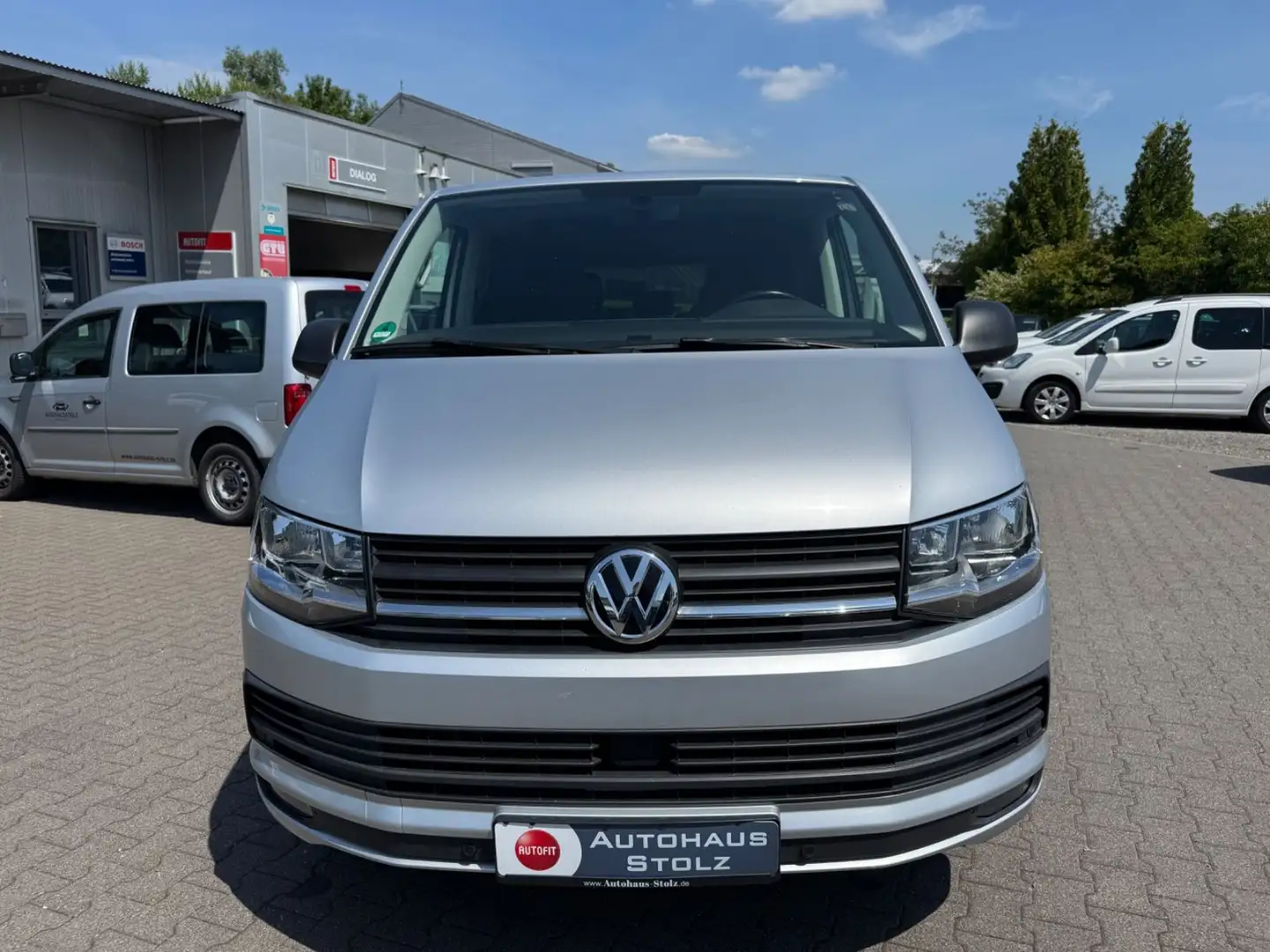 Volkswagen T6 Multivan Bus Trendline Plateado - 2