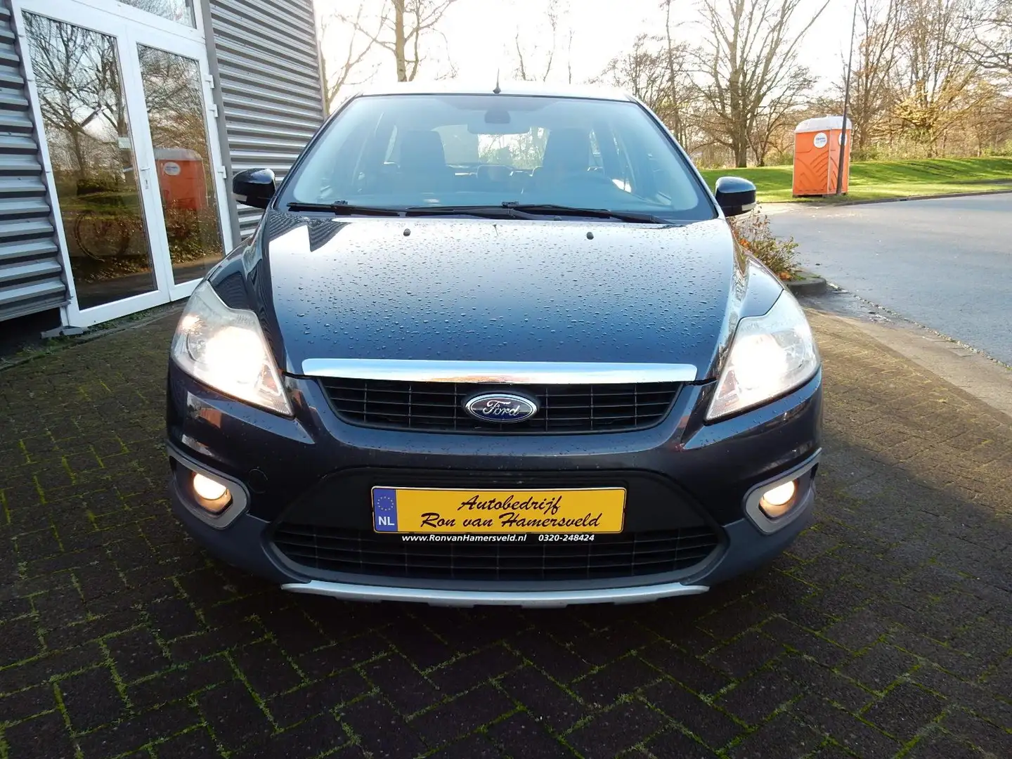 Ford Focus Wagon 1.8 TREND*AIRCO*CR CONTR*NW APK* Grijs - 2
