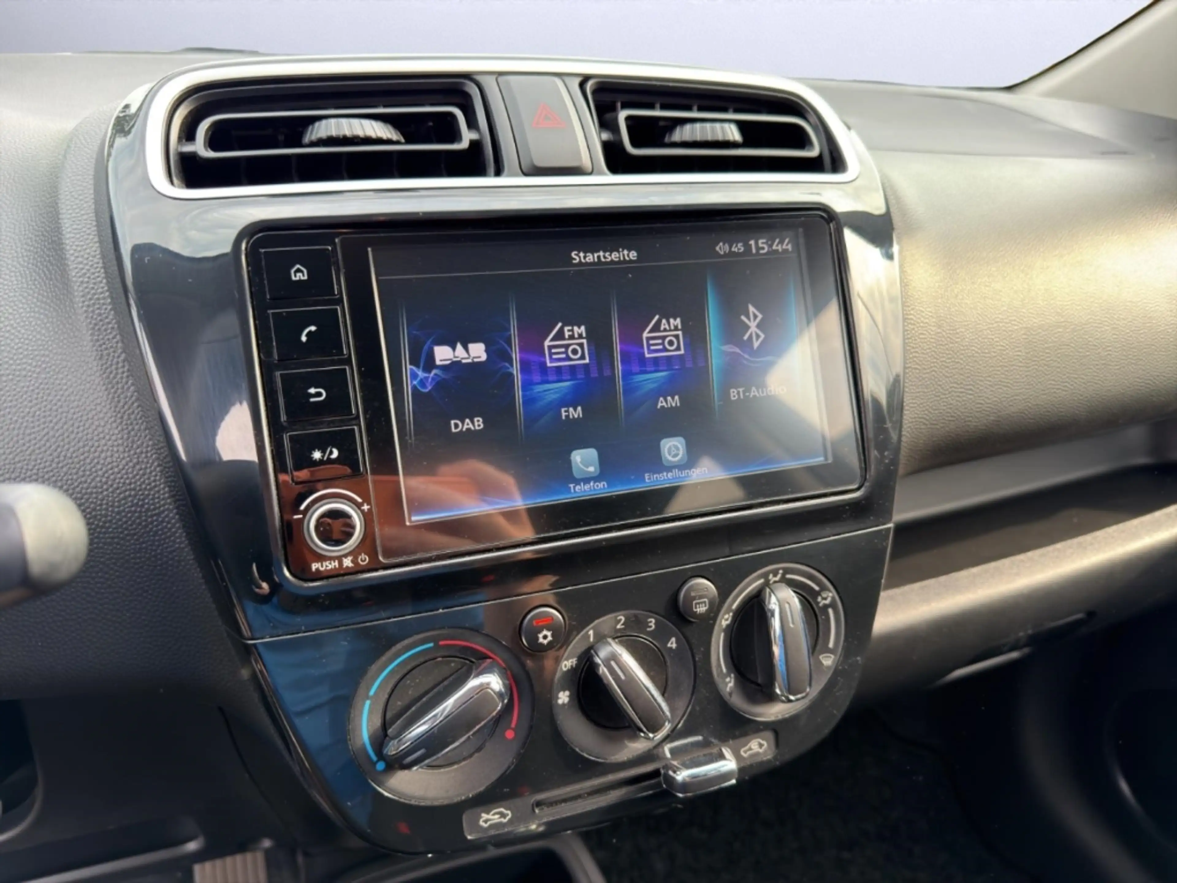 Mitsubishi Space Star Select+ 1.2 Allwetterreifen Apple CarPlay SHZ Rück — photo 11
