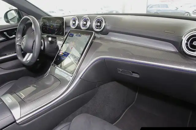 Mercedes-Benz C-Class view 7