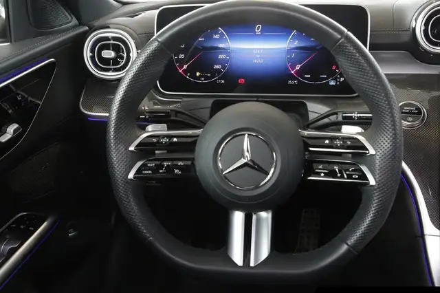 Mercedes-Benz C-Class view 13