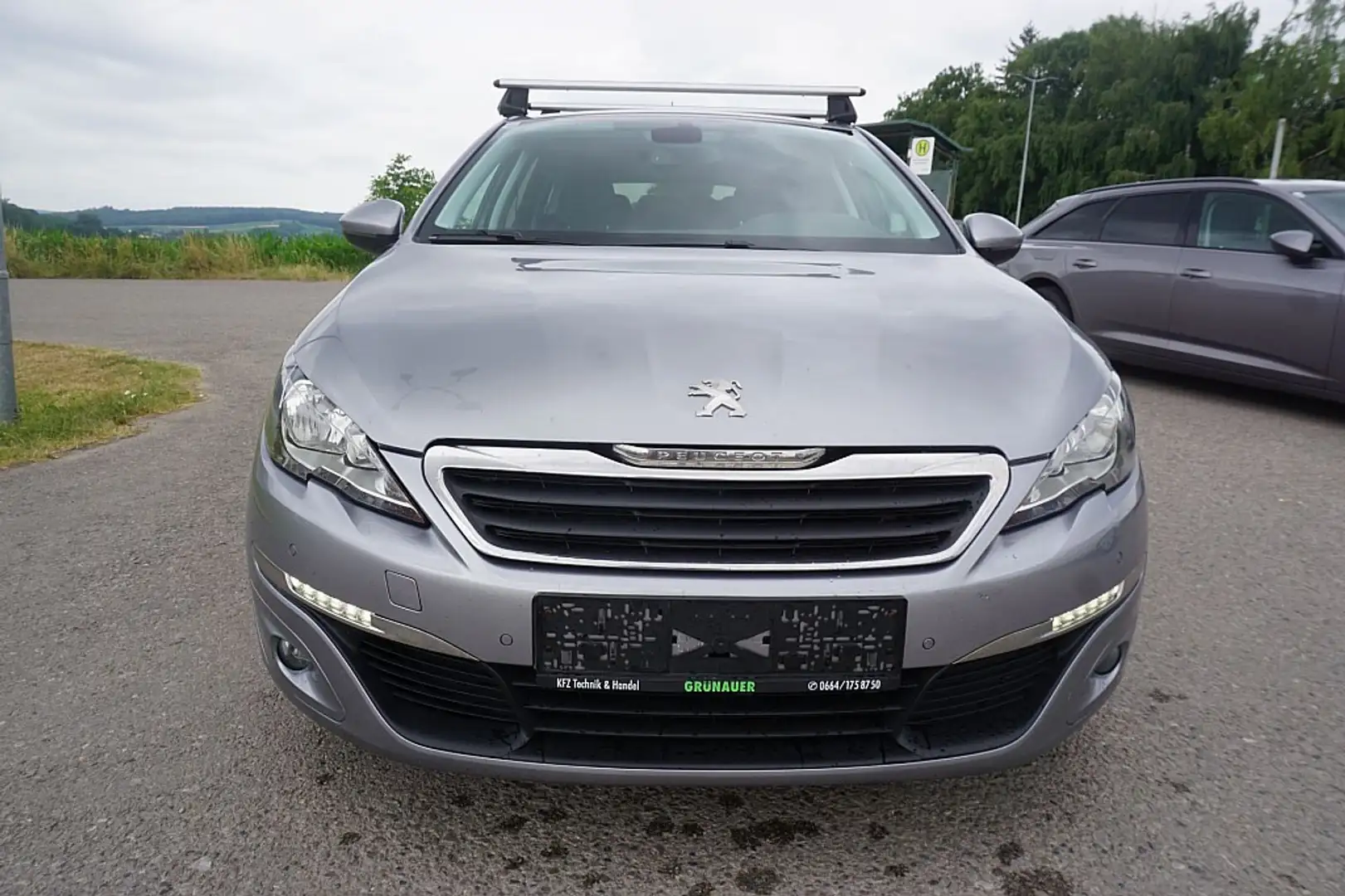 Peugeot 308 SW 1,6 BHDI Active S&S Grau - 1