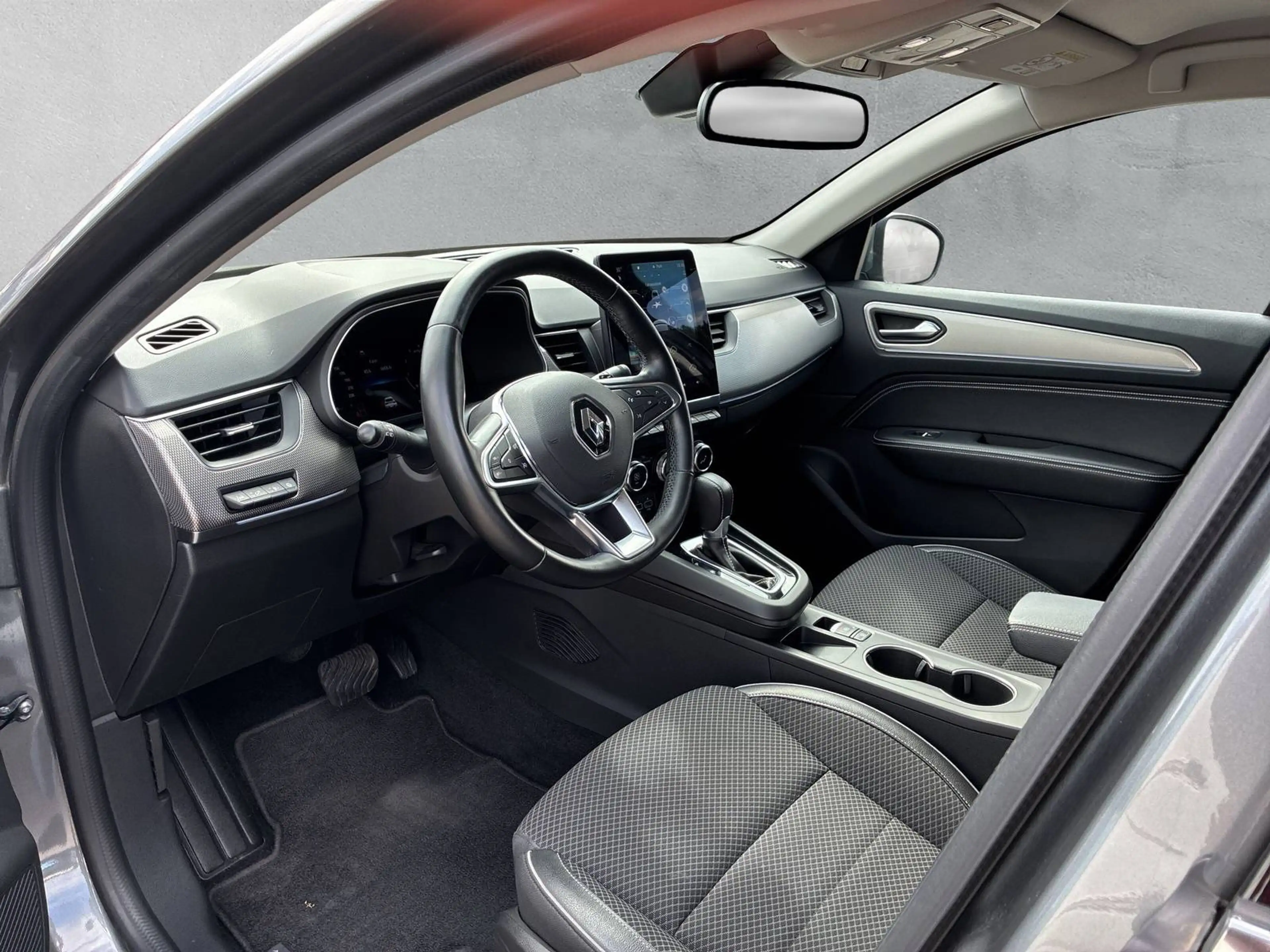 Renault Arkana Techno — photo 11
