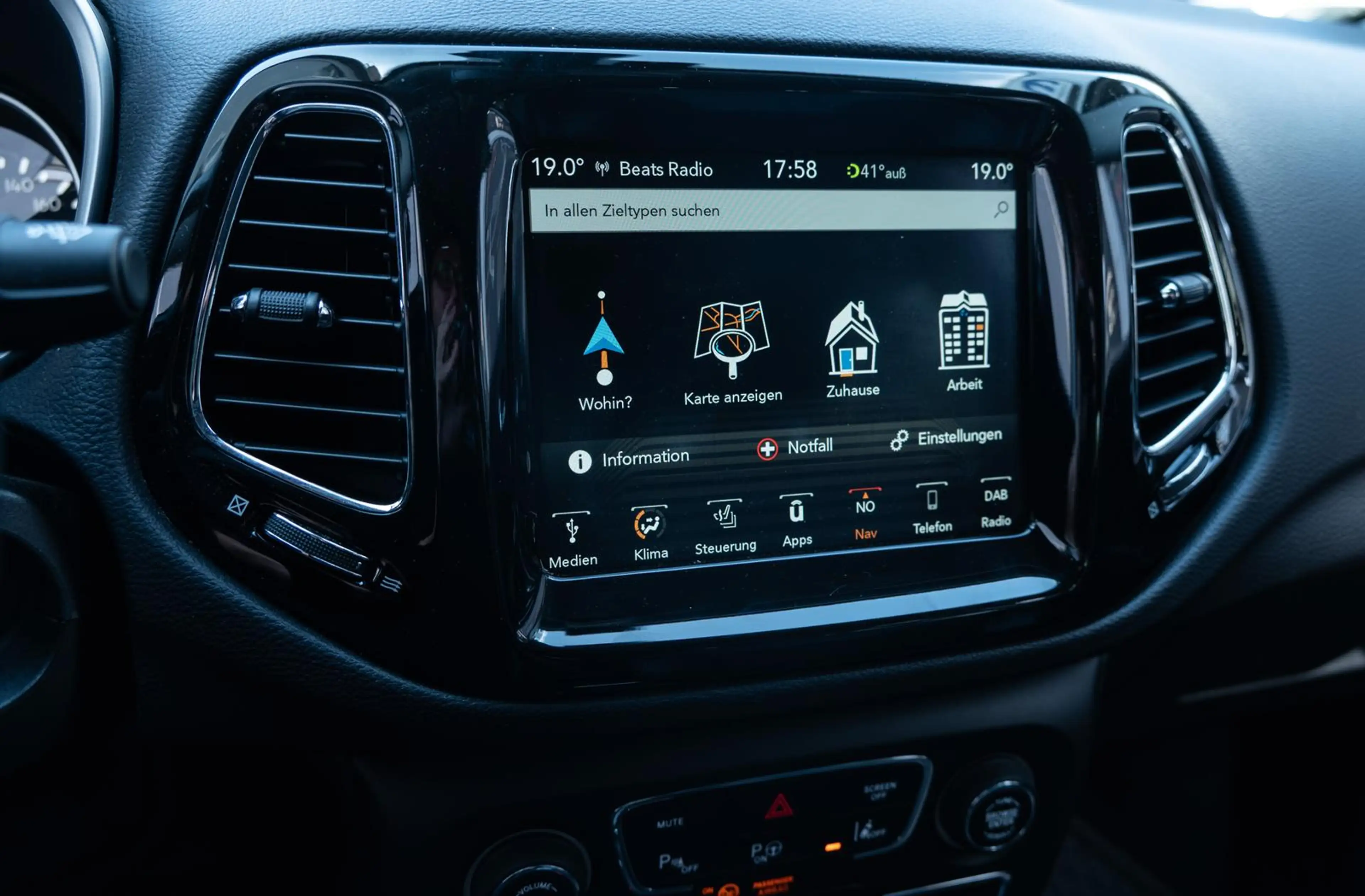 Jeep Compass Limited 4WD 2.0,ACC,Sitzhzg. — photo 14