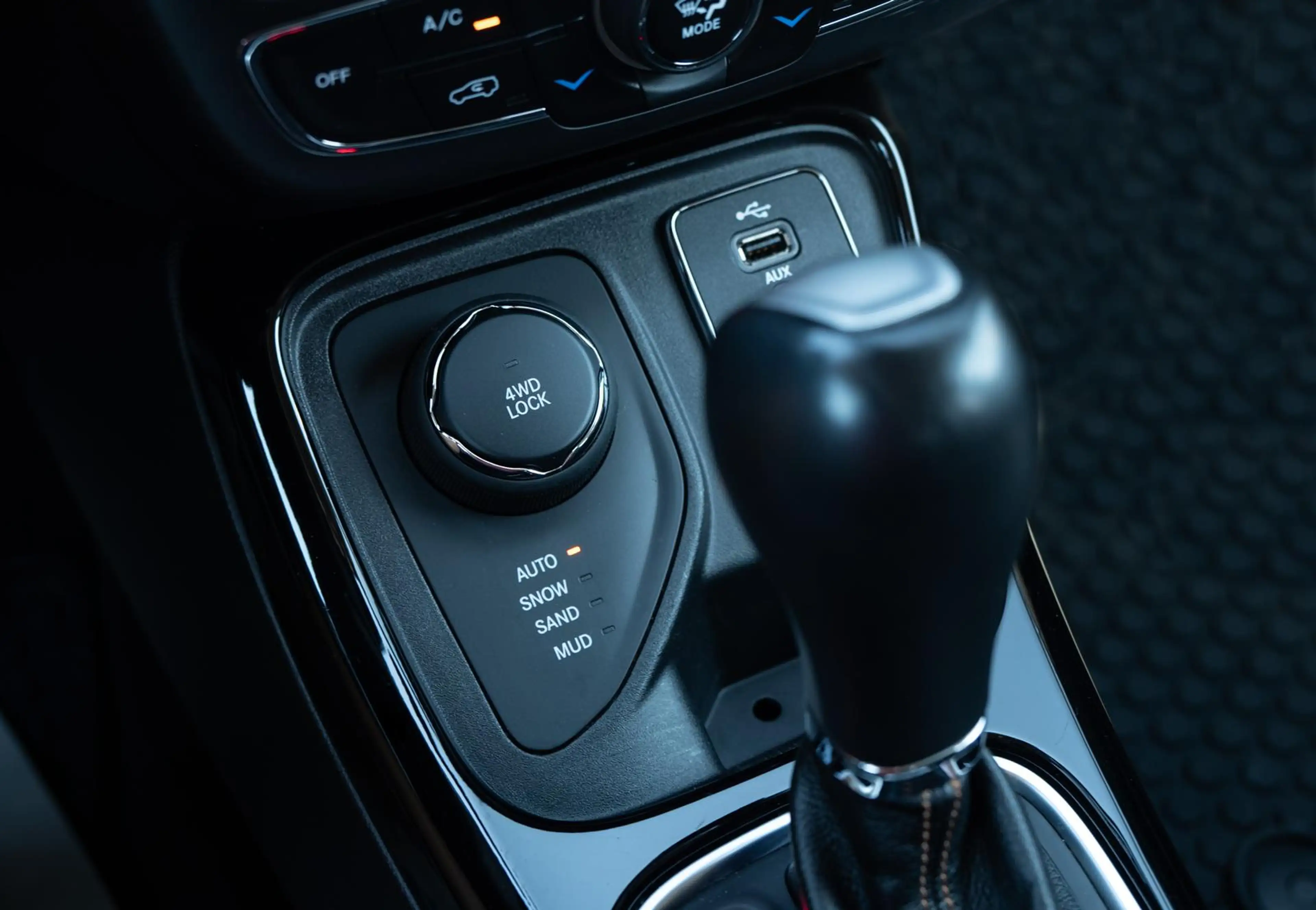 Jeep Compass Limited 4WD 2.0,ACC,Sitzhzg. — photo 13