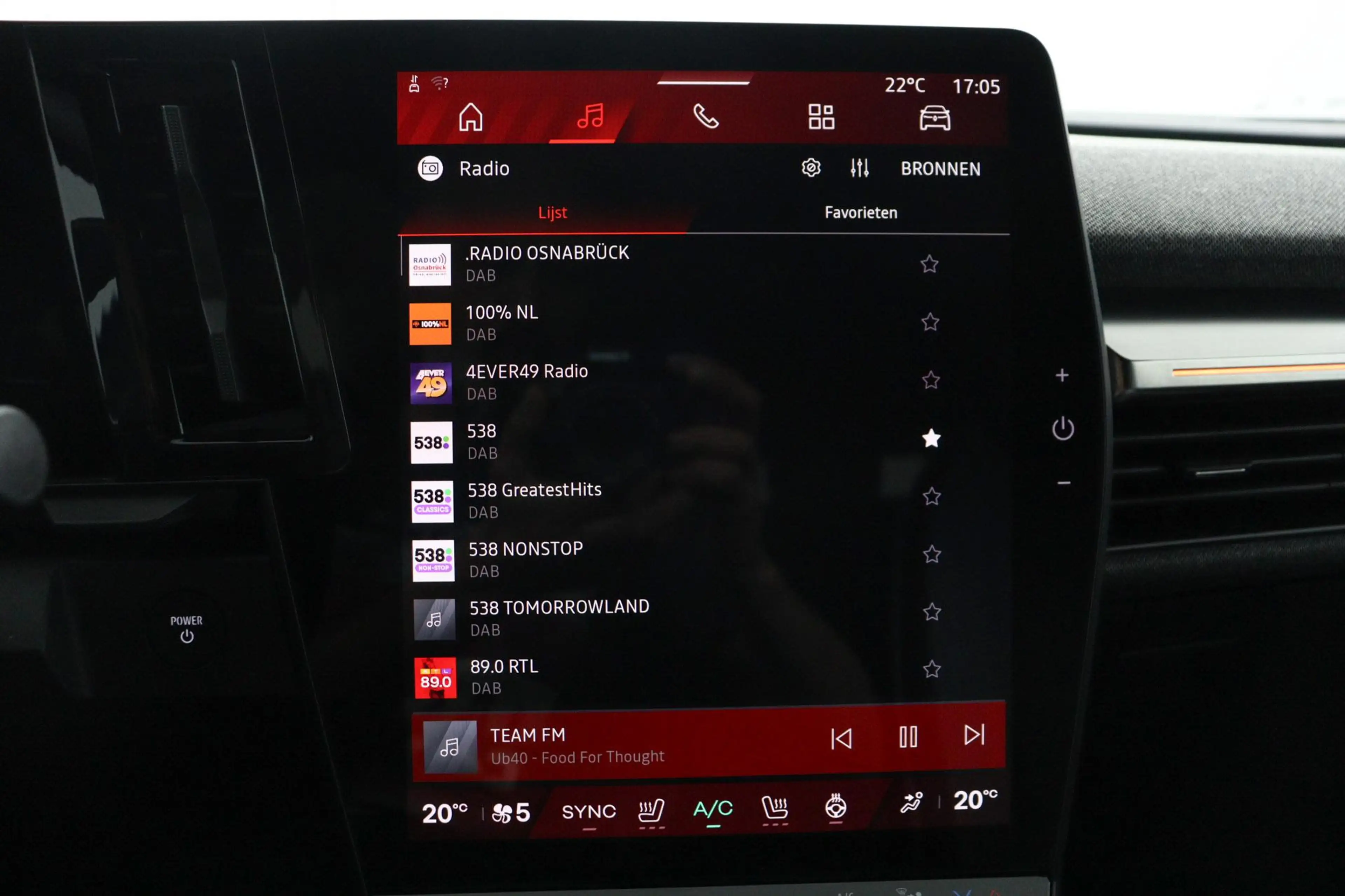Renault Megane E-Tech techno 220 pk comfort range | Harman Kardon | Warm — photo 11