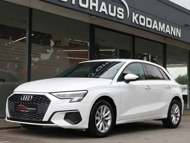 Audi A3 view 6