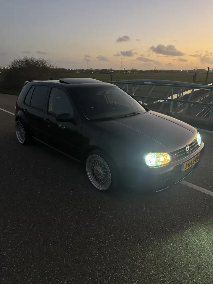 Volkswagen Golf 1.8-5V Turbo GTI, foto 6