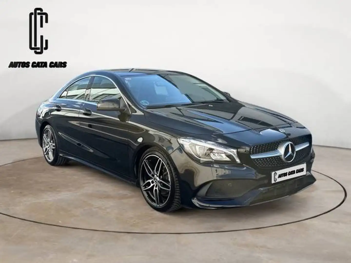 Mercedes-Benz CLA 200 200d Negro - 1