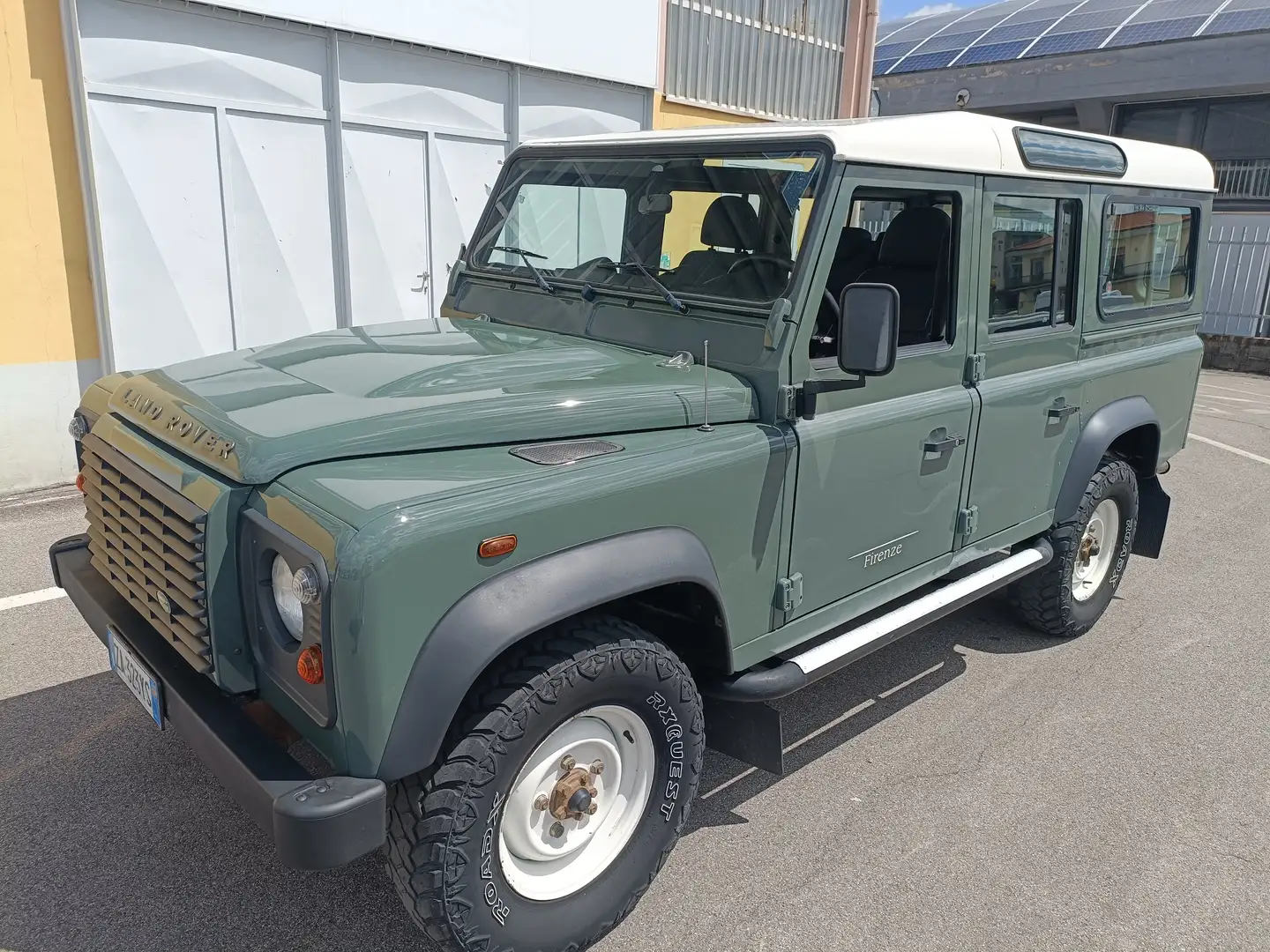Land Rover Defender Defender 110 2.4 td E SW Verde - 1