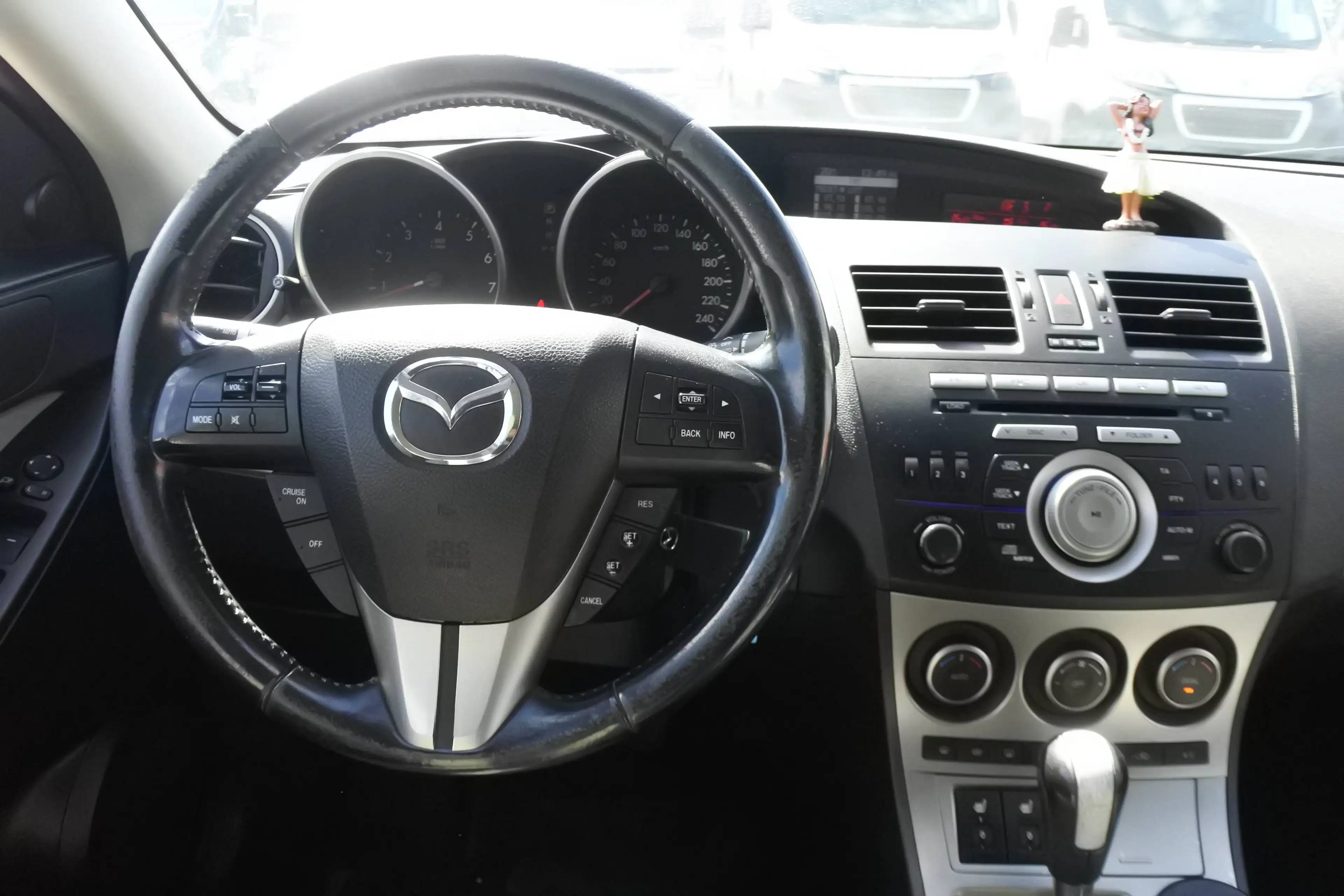 Mazda 3 2.0 Automatik/ PICKERL 11/2027 — photo 10