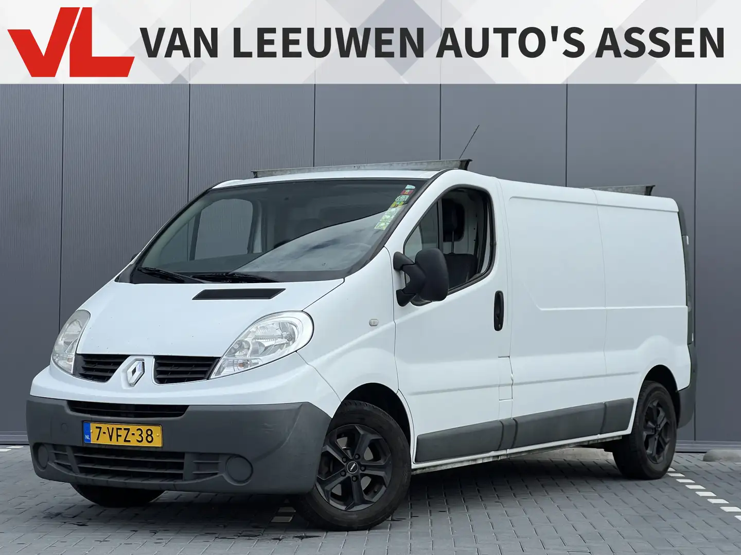 Renault Trafic 2.5 dCi T29 L2H1 | Airco | Parkeer sensoren | Trek Weiß - 1