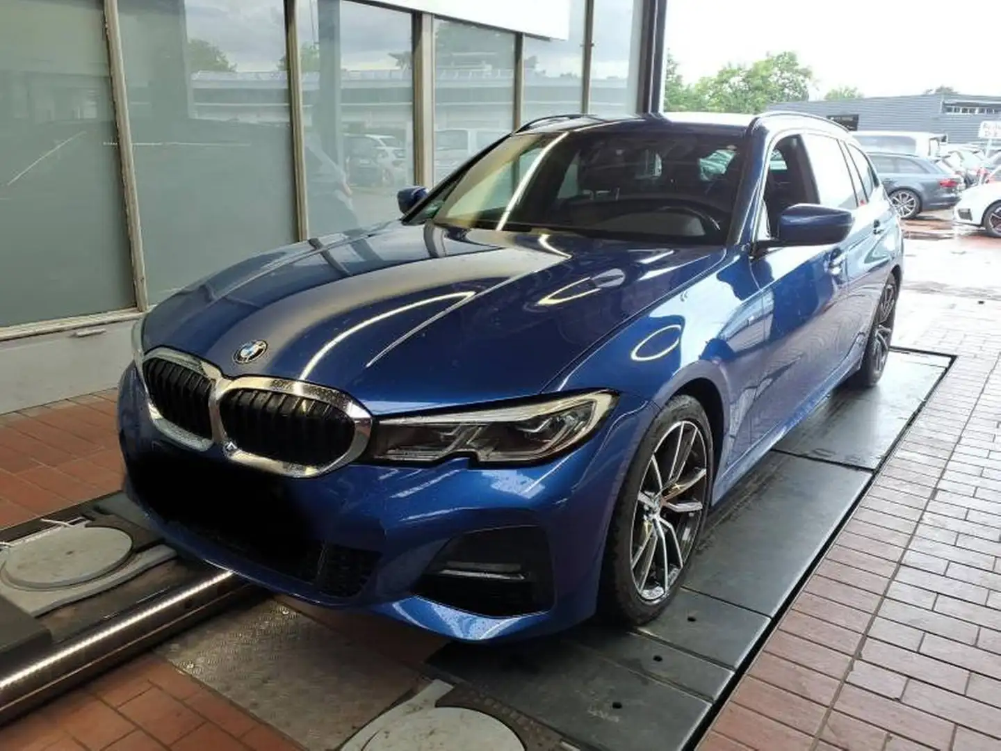 BMW 320 d Touring M Sport Blau - 2