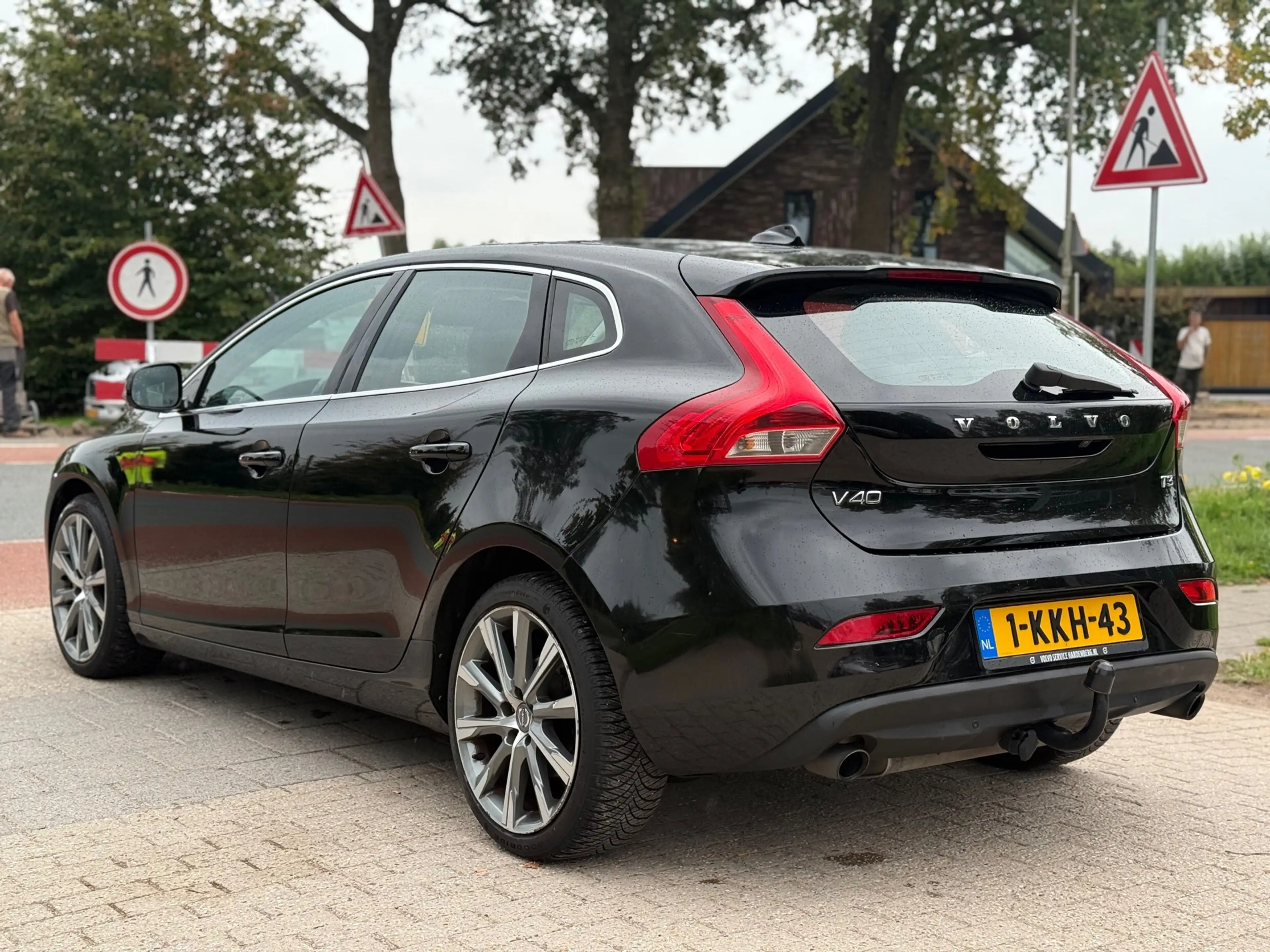 Volvo V40 1.6 T3 Momentum AIRCO CRUISE NAVI PDC TREKHAAK — photo 3