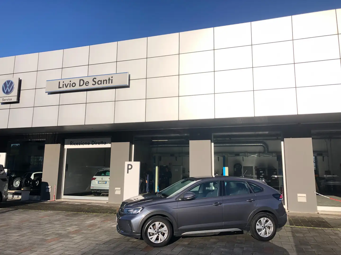 Volkswagen Taigo Taigo 1.0 tsi Life 95cv Gris - 1
