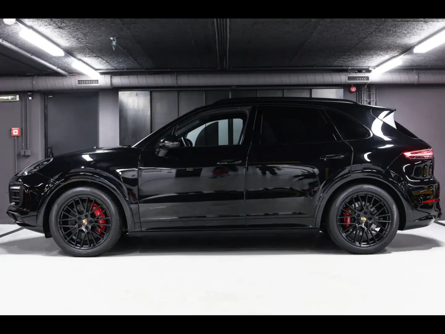Porsche Cayenne GTS 4.0 TIPTRONIC°HUD°BOSE°ACC°PANO°MATRIX°360 Noir - 2