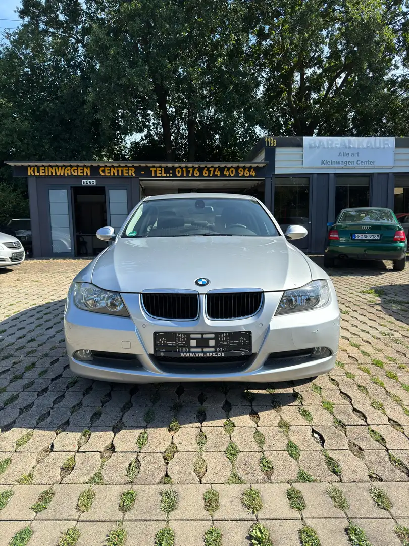 BMW 318 318i Grau - 1