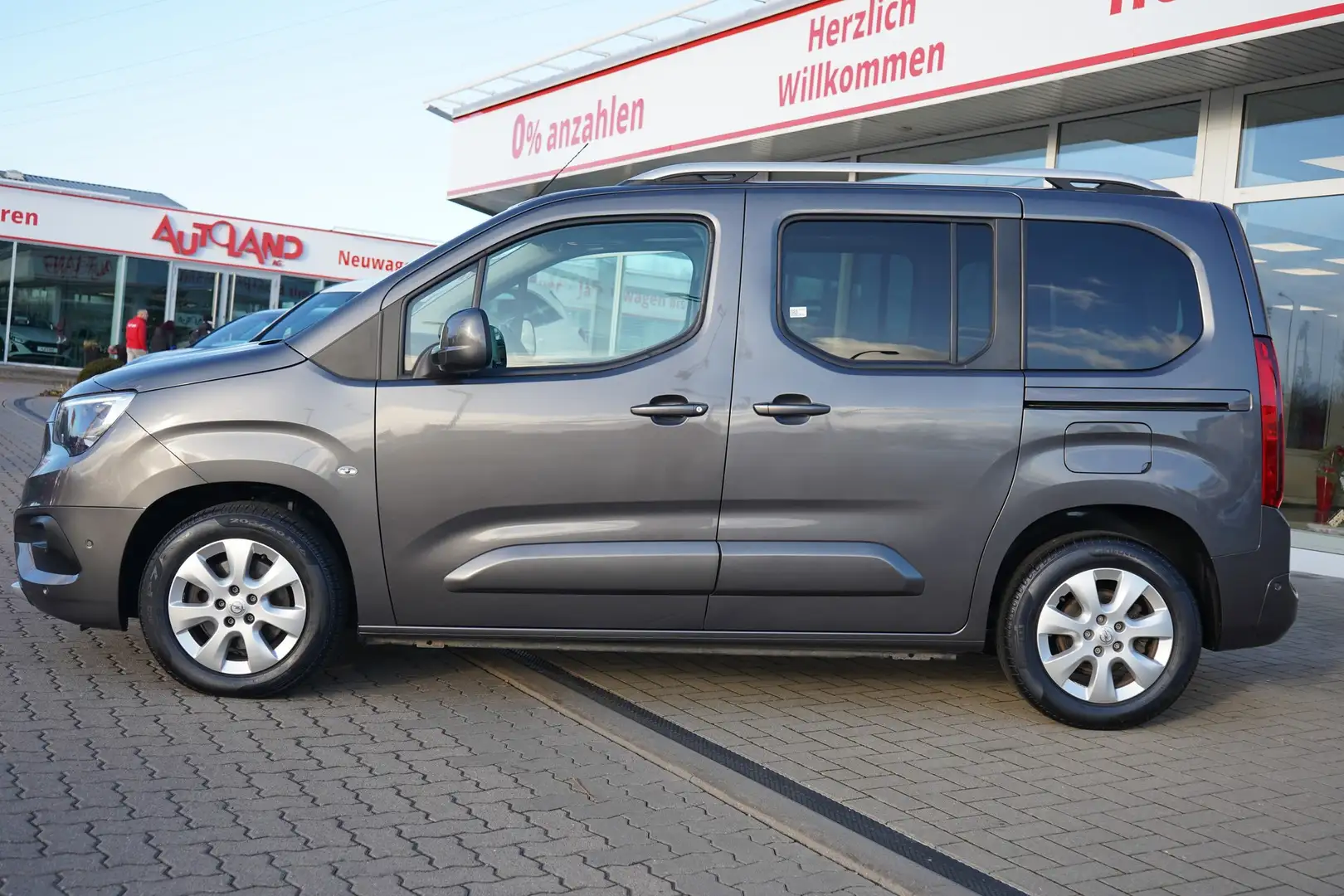 Opel Combo Life E 1.5 CDTI Navi Kamera Panorama PDC Grau - 2