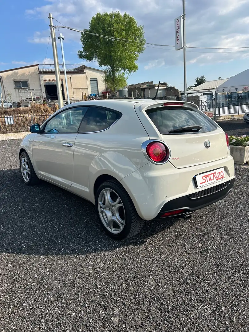 Alfa Romeo MiTo 1.3 JTDm-2 95 CV S&S Distinctive Sport Pack Bianco - 2