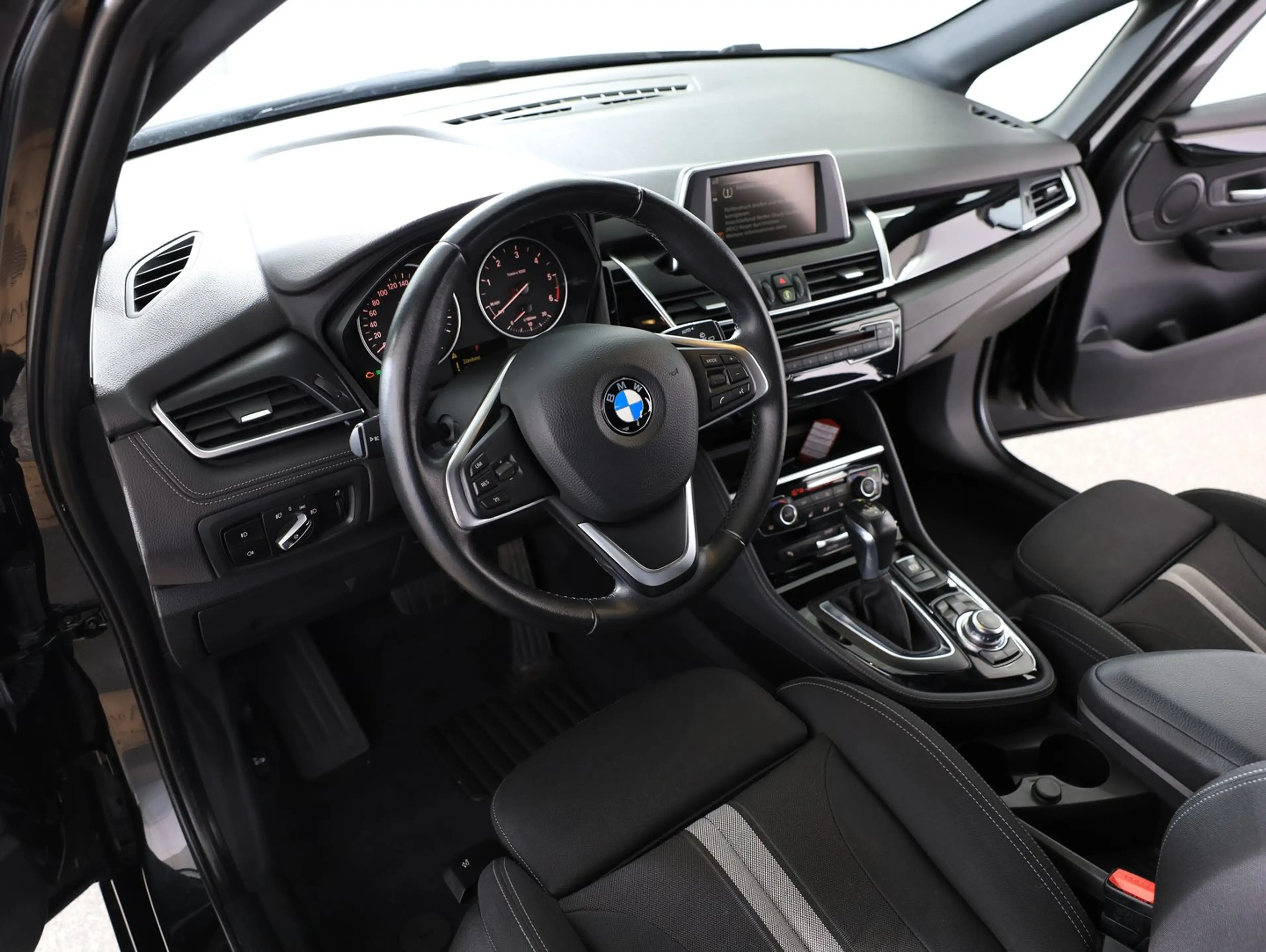 BMW 216 BMW 216d Active Tourer Sport Line Aut. — photo 3