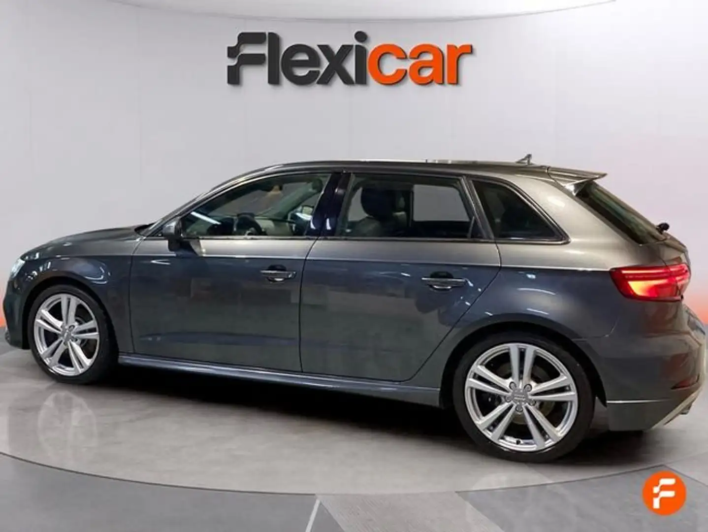 Audi A3 2.0 TFSI S3 quattro S tronic Sportback Gris - 2