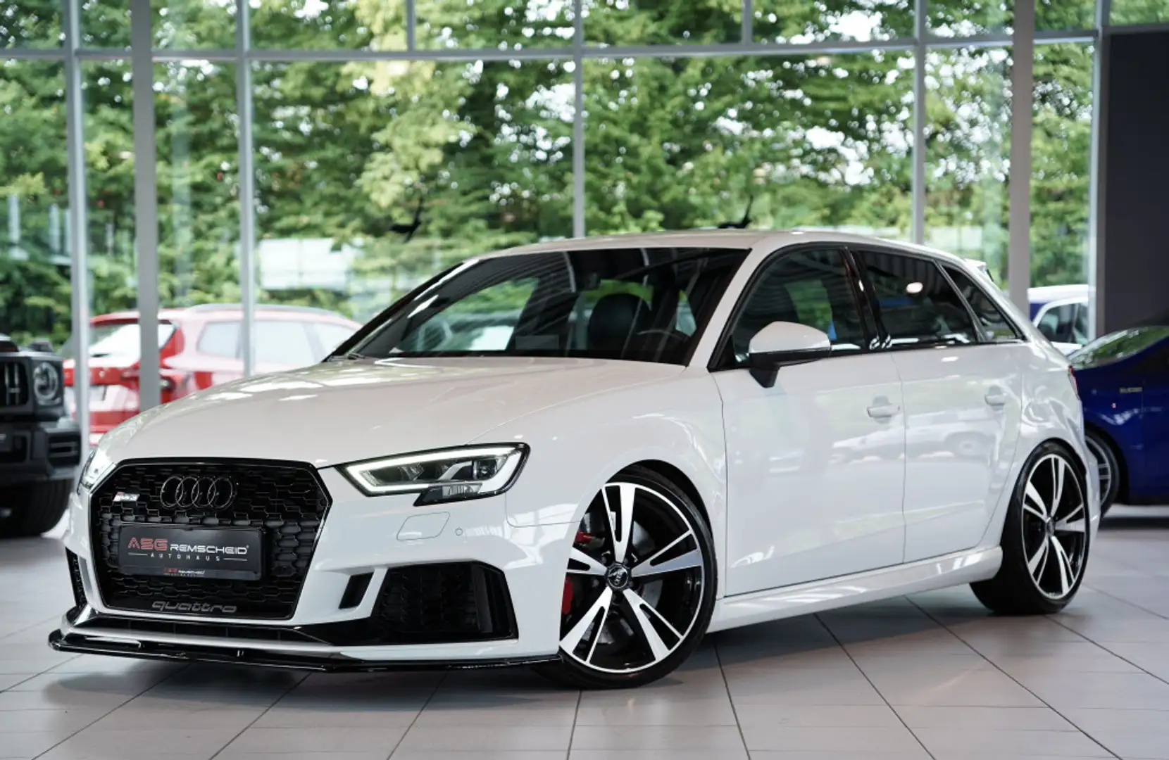 Audi RS3 q. Sportback *19 *Schale *Optik *PDC *MMI Weiß - 1