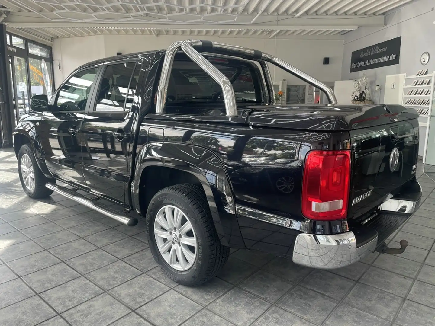 Volkswagen Amarok 2.0 TDI 4Motion Highline DoubleCab, Leder crna - 2