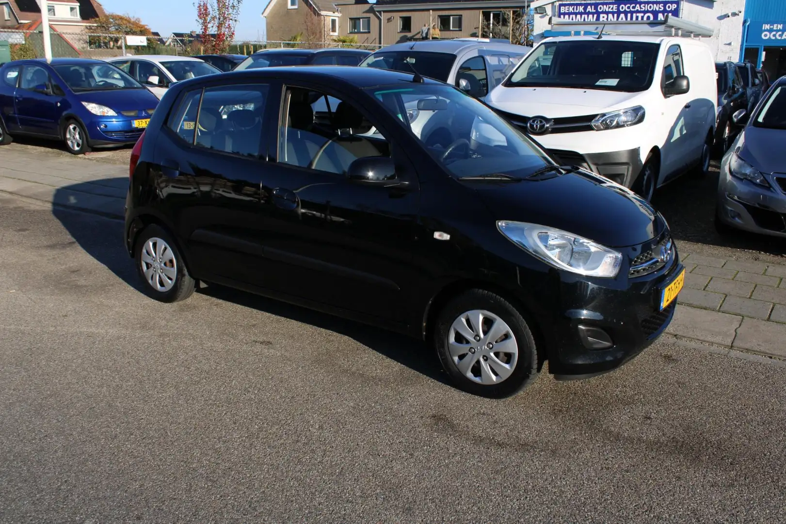Hyundai i10 1.1 i-Drive Cool met Airco Zwart - 2