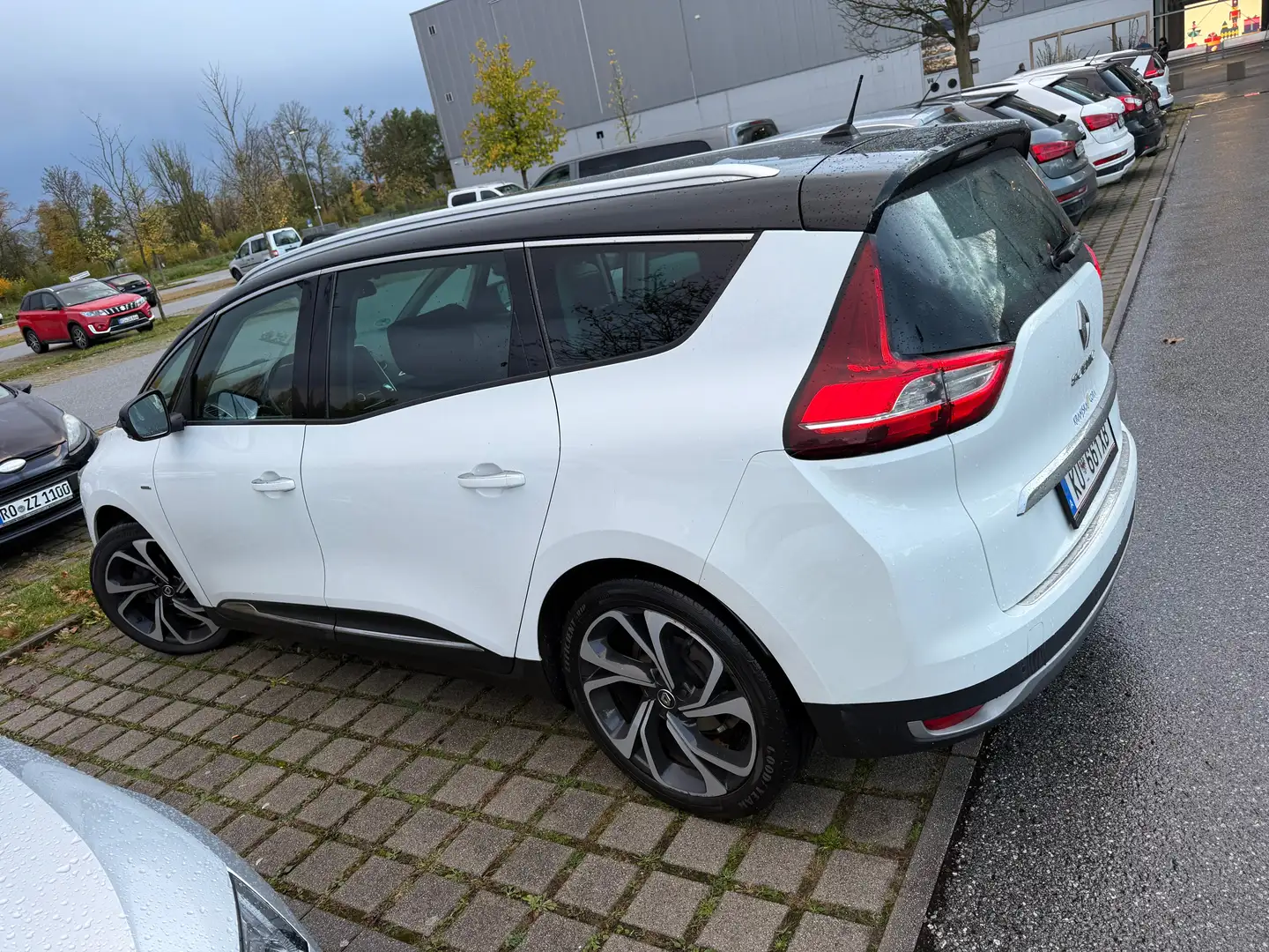 Renault Grand Scenic Grand Scénic Energy dCi 160 EDC Bose Bose Weiß - 2