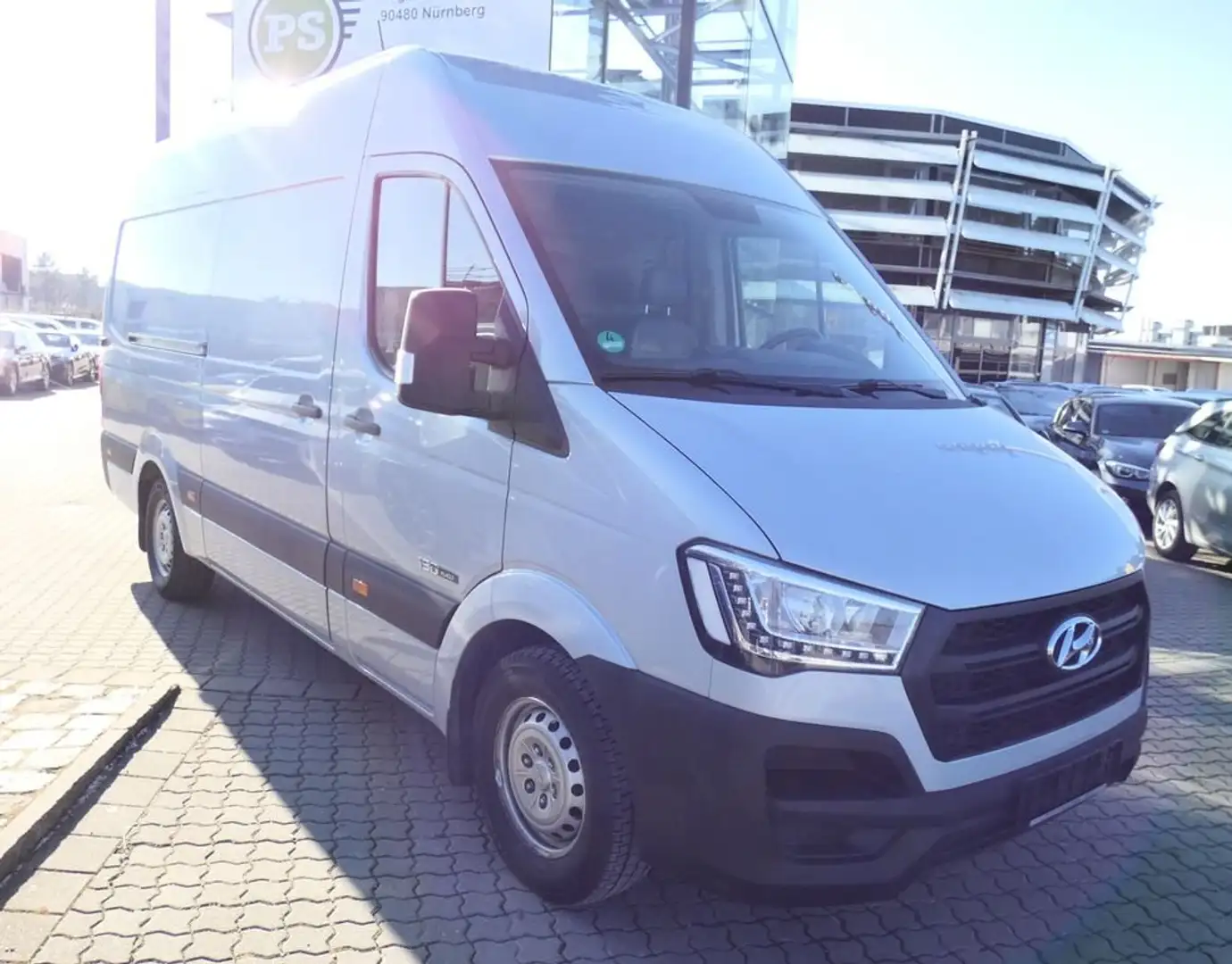 Mercedes-Benz Sprinter Hyundai H350 L3H2 2,5 CRDI Business 3,5t, Silber - 2