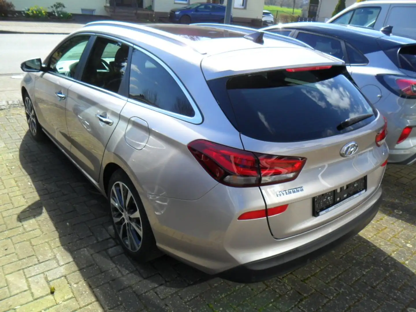 Hyundai i30 Premium Beżowy - 2