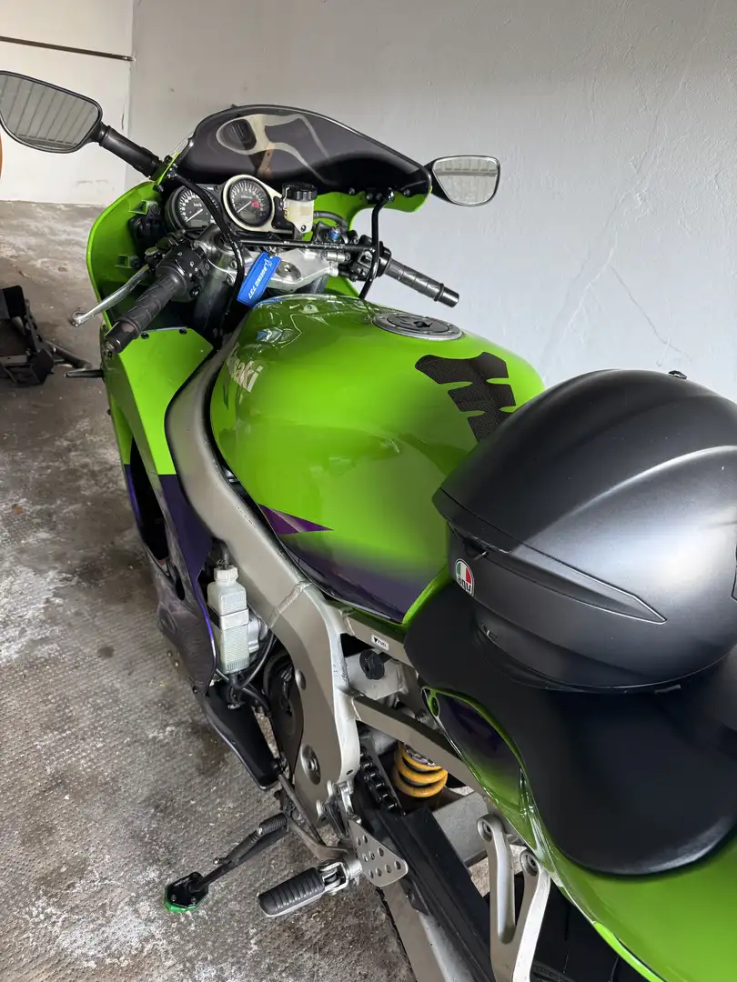 Kawasaki Ninja ZX-9R Sport - 1