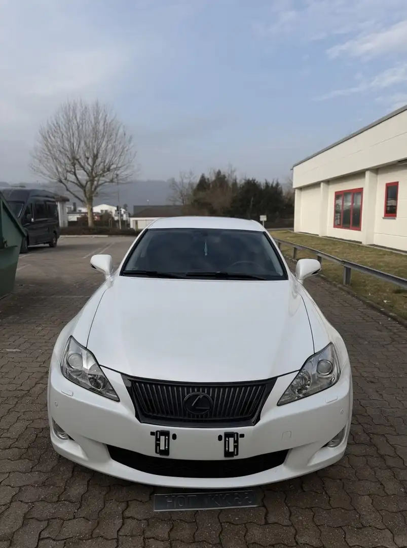 Lexus IS 250 Aut. - 1