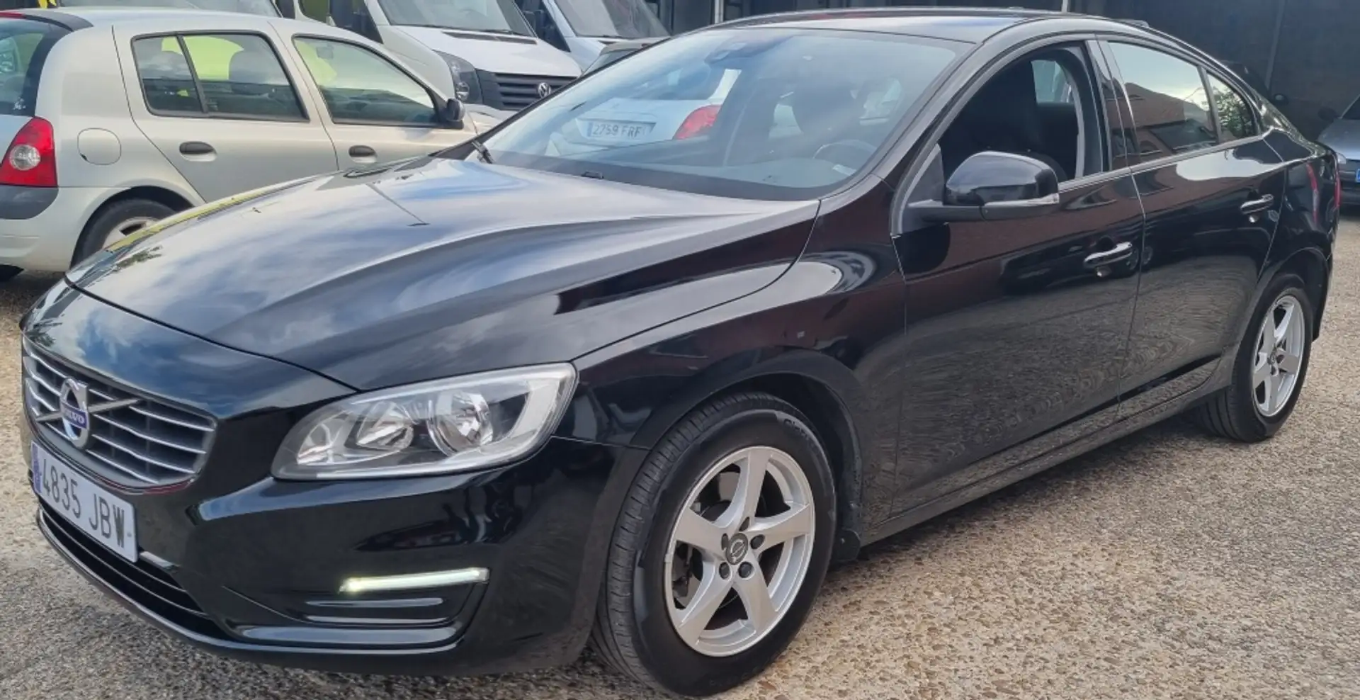 Volvo S60 D2 Kinetic Negro - 1