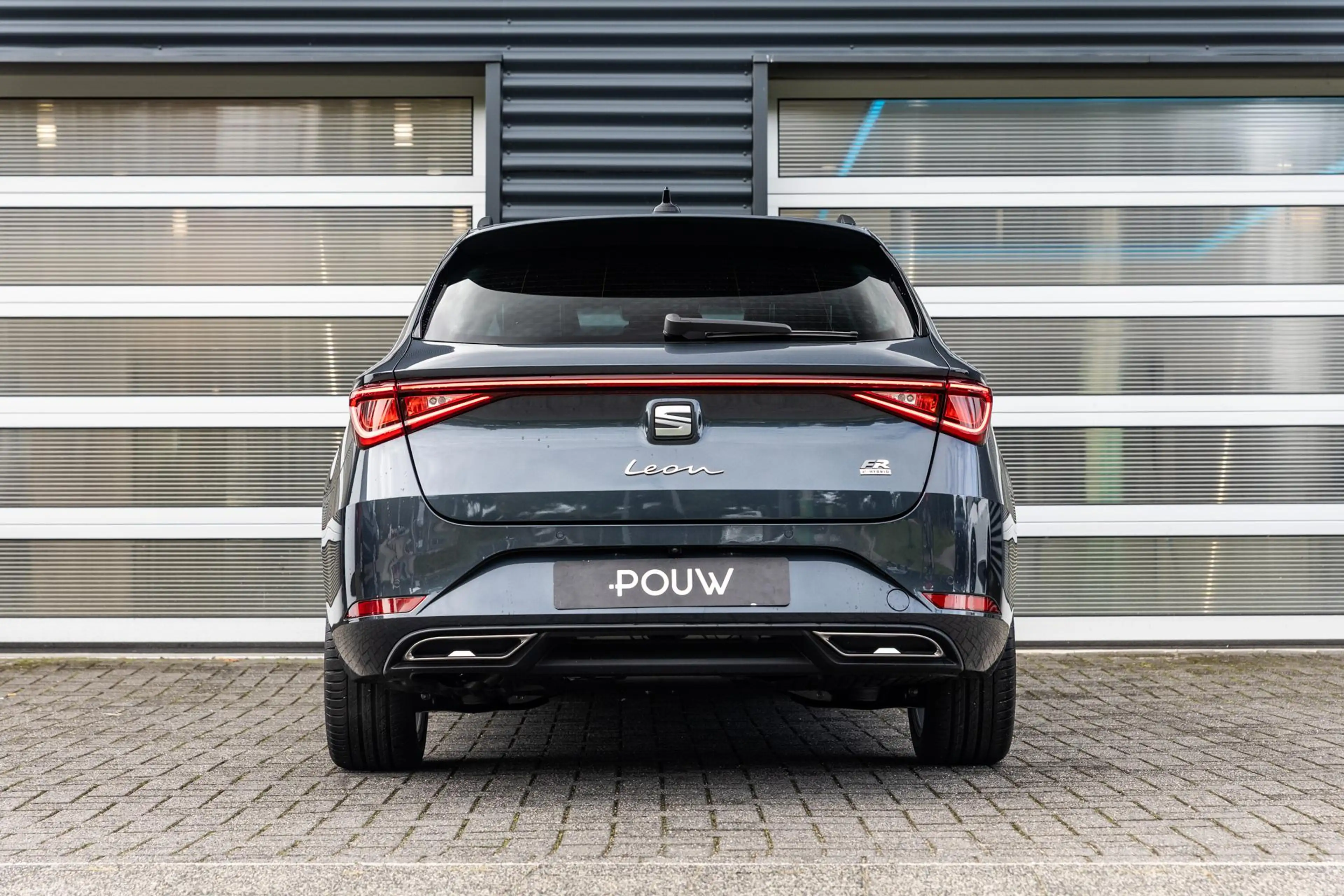 SEAT Leon e-Hybrid Sportstourer 1.5 TSI 204pk DSG FR Business | Velge — photo 10