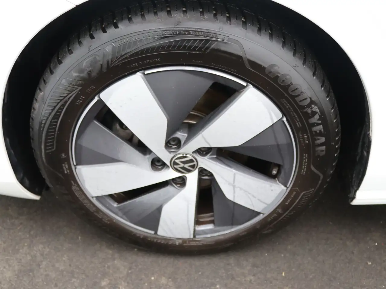 Volkswagen Passat Variant Elegance 2.0TDI DSG / Matrix, AHK 17
