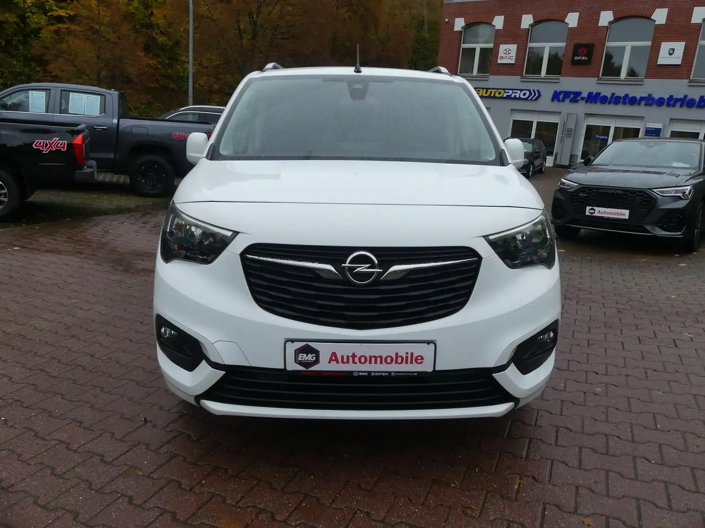 Opel Combo Life E*1.5*Edition*Klima*Navi*PDC*AHK Weiß - 2