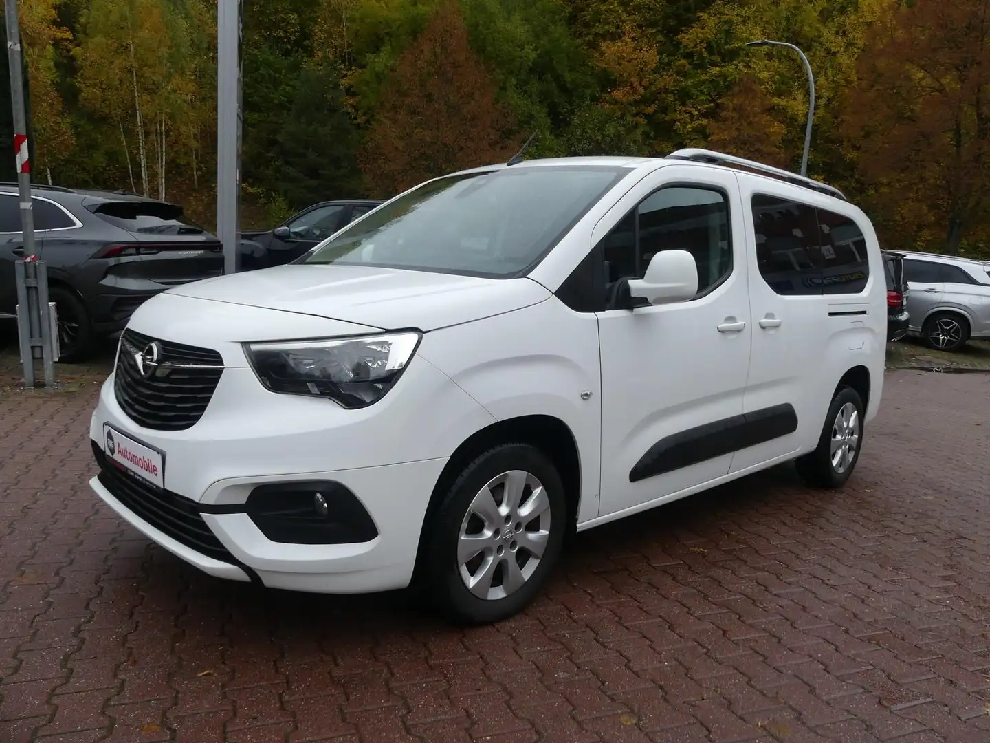 Opel Combo Life E*1.5*Edition*Klima*Navi*PDC*AHK Weiß - 1