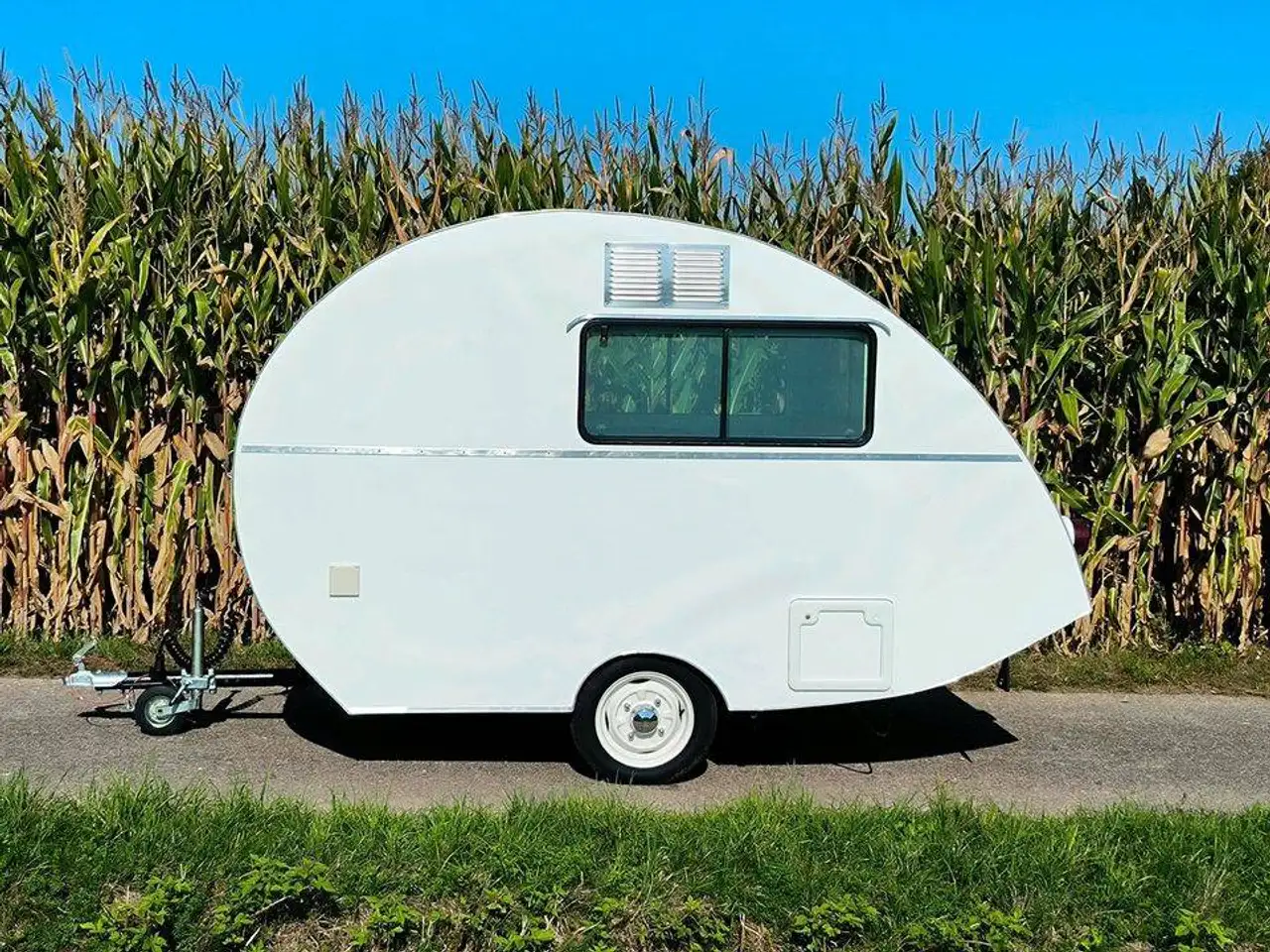 Würdig 301 Dübener Ei DDR Wohnwagen, foto 3