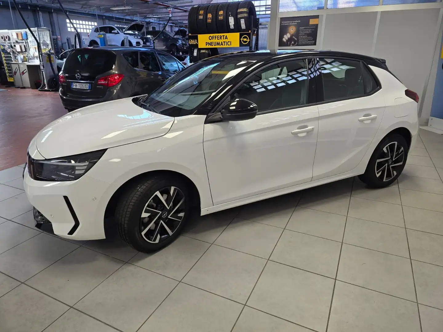 Opel Corsa 1.2 100 cv GS Weiß - 2