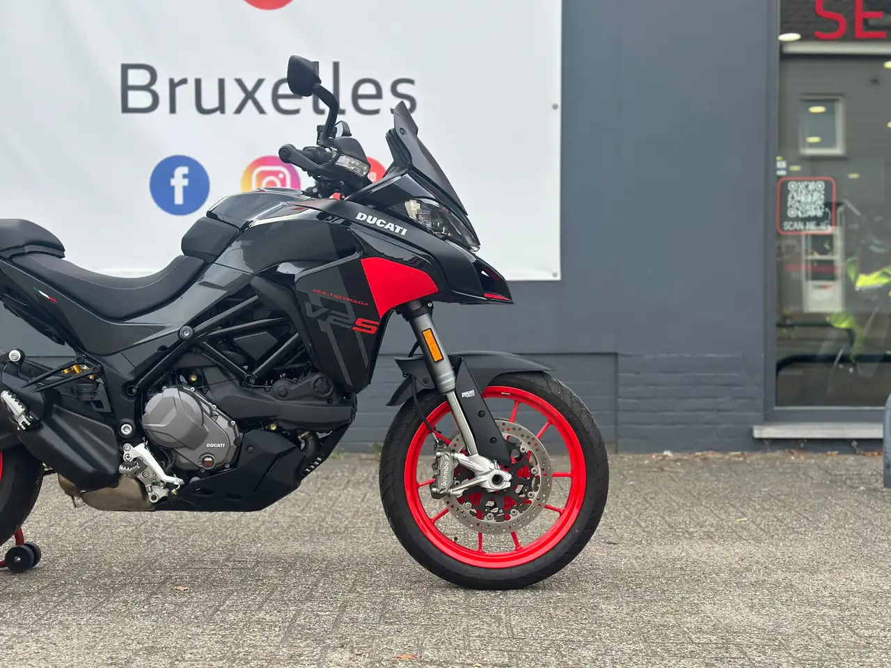 Ducati Multistrada V2 S