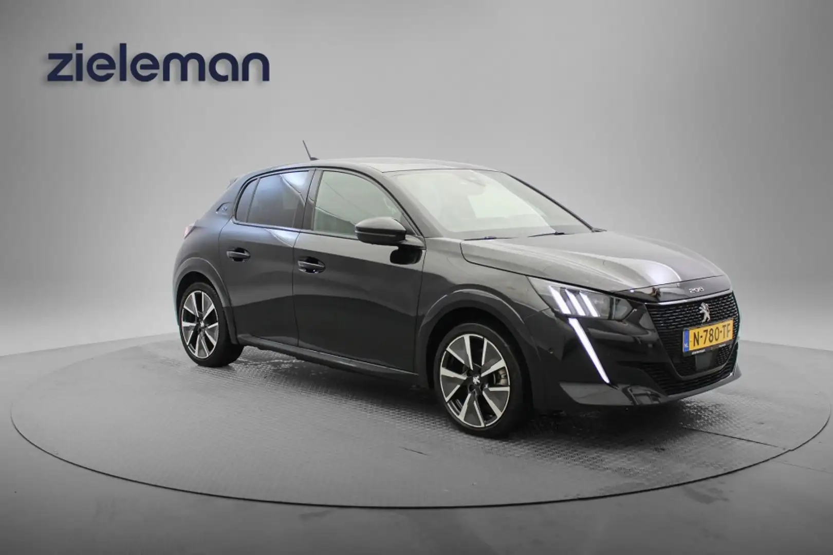 Peugeot e-208 GT Pack 50 kWh - Digitaal Cockpit, Panorama, Carpl Negro - 1
