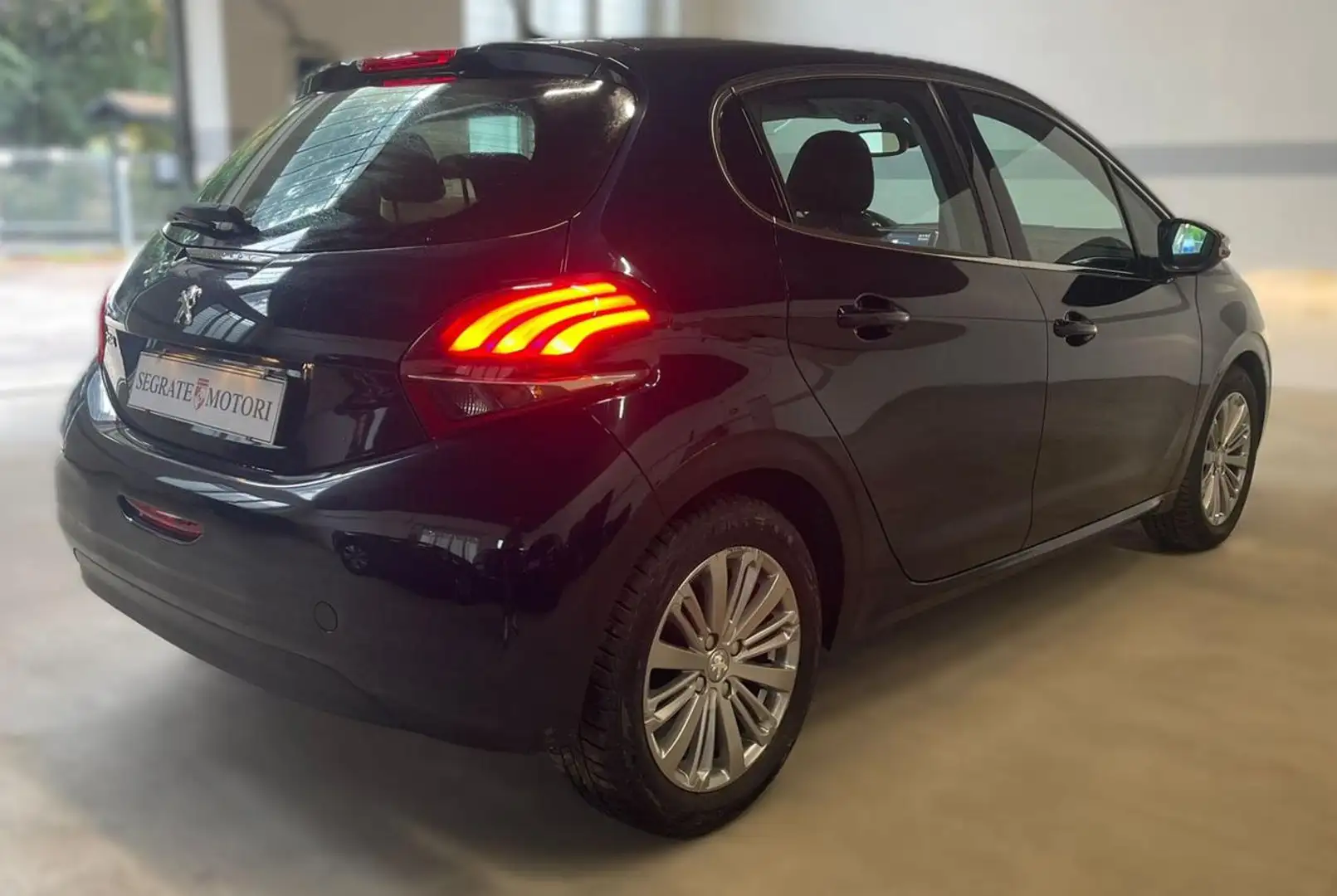 Peugeot 208 1° serie PureTech 82 Stop&Start 5 porte Allure Bleu - 2