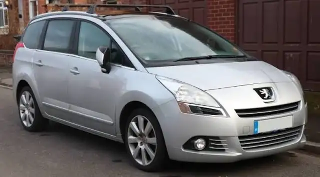 2015 Peugeot 5008 in Grey for sale